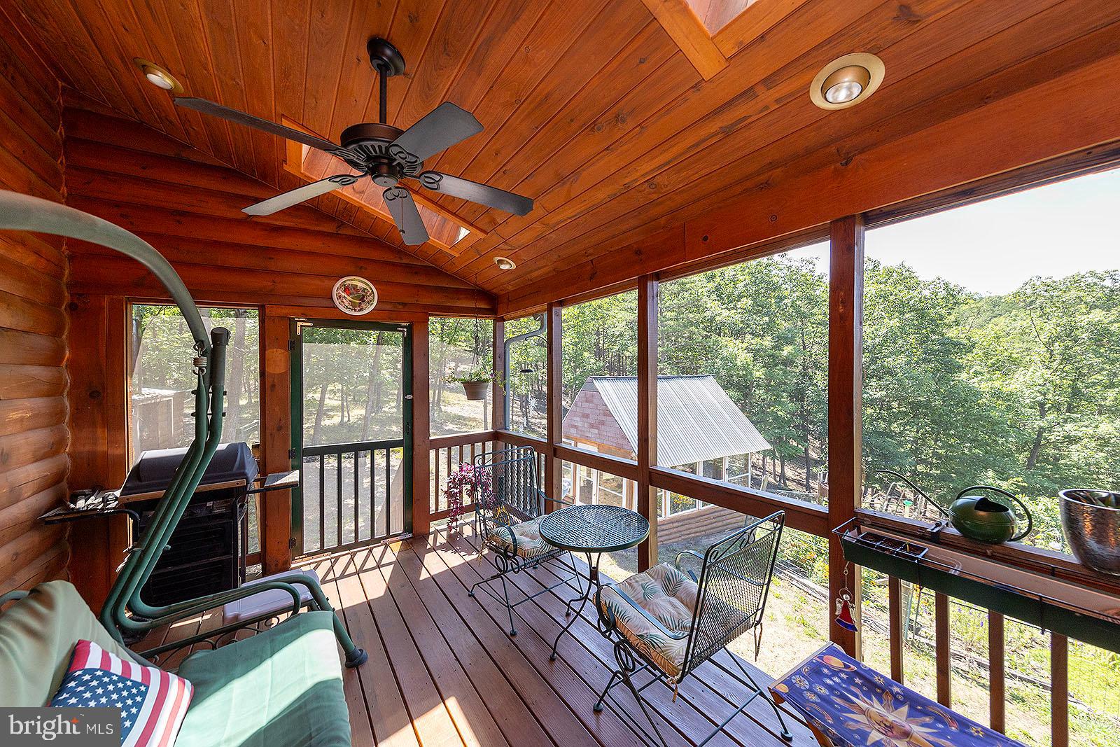 WOODLAND ESTATES - Residential