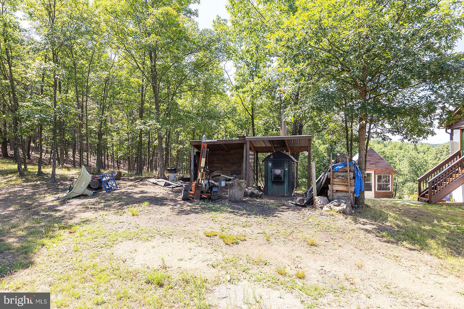 WOODLAND ESTATES - Residential