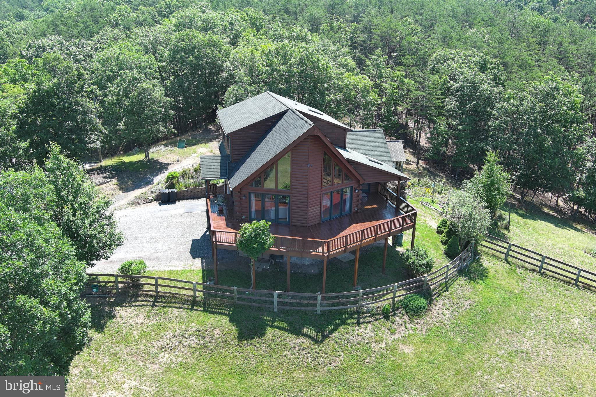 WOODLAND ESTATES - Residential