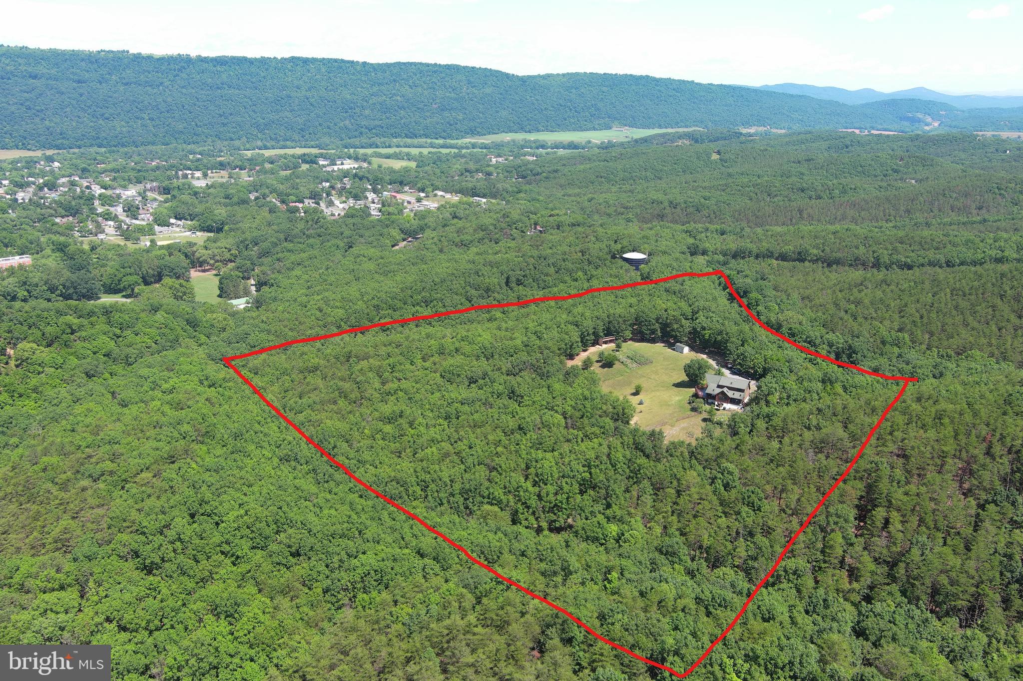 WOODLAND ESTATES - Residential