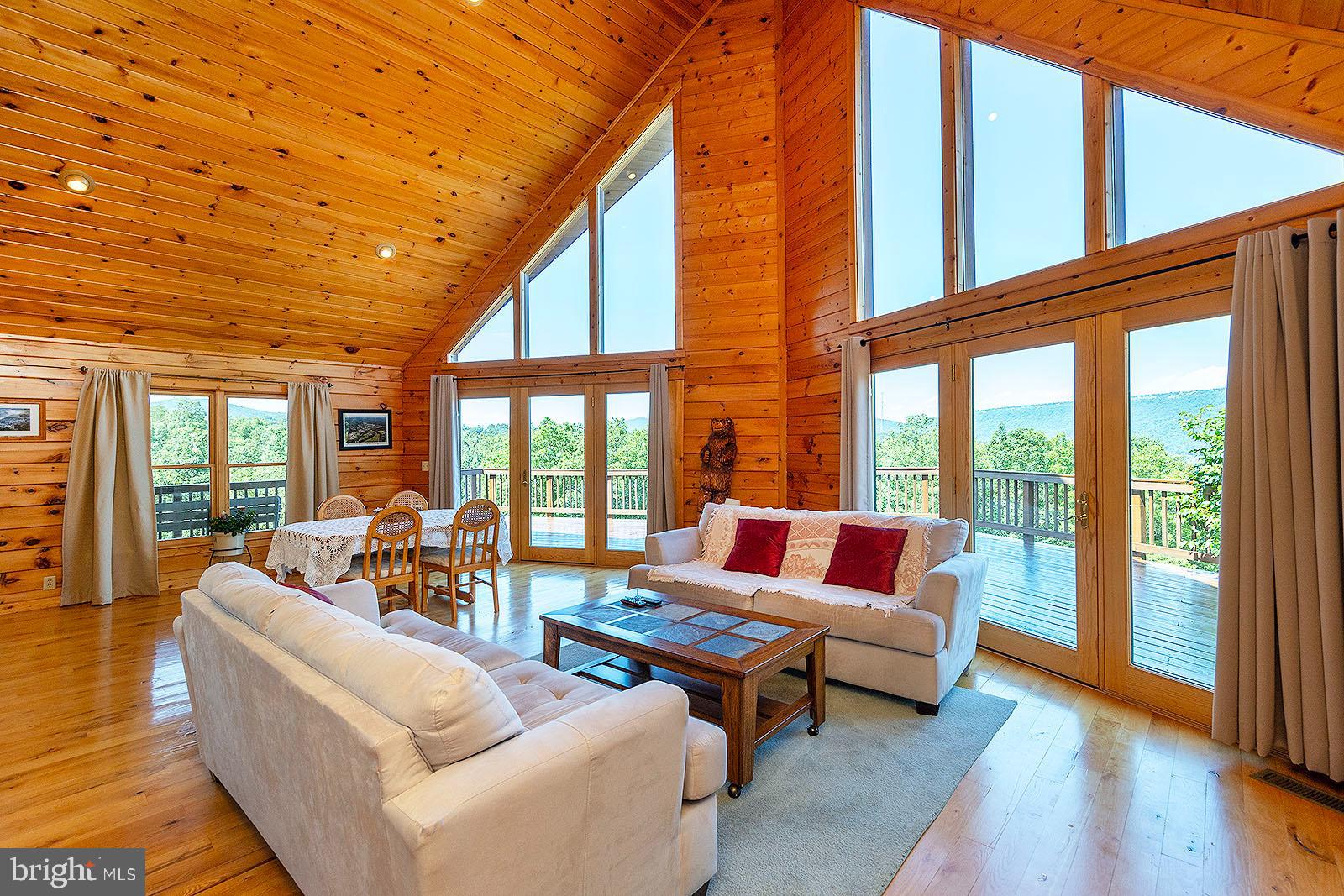 WOODLAND ESTATES - Residential