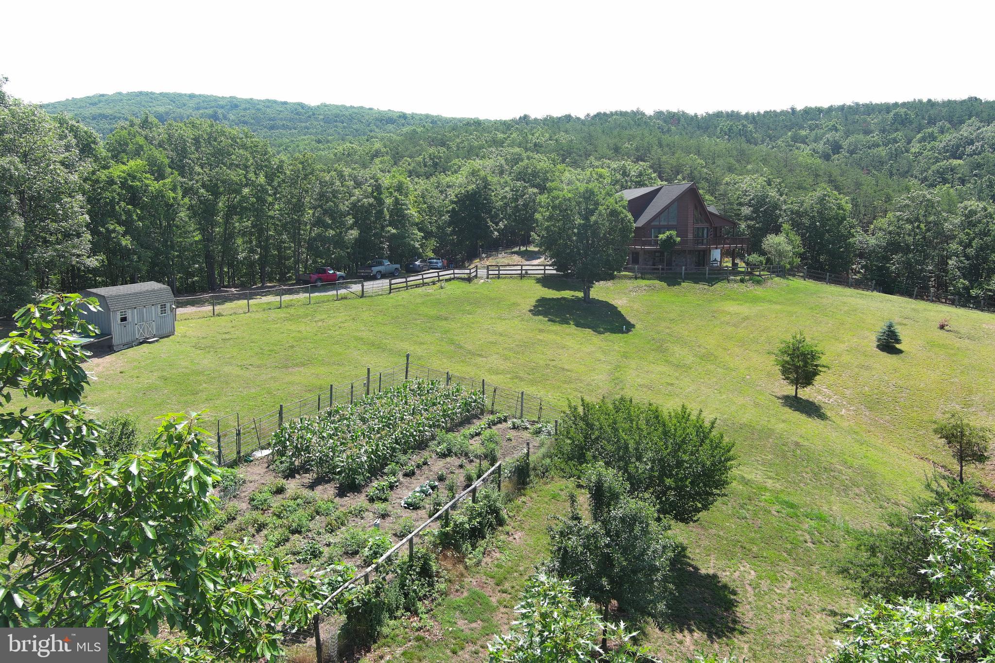 WOODLAND ESTATES - Residential