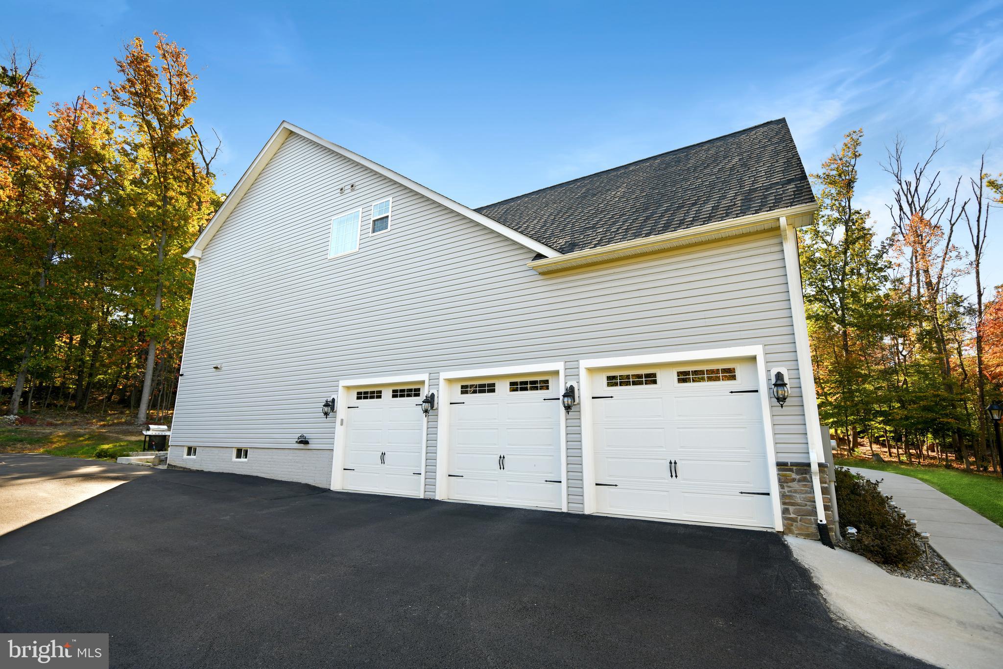 HERITAGE HILLS - Residential