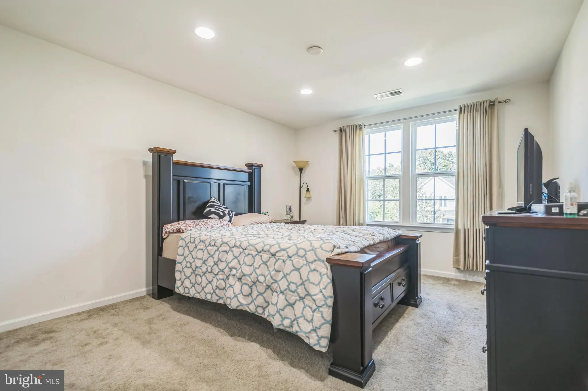 Sellersville, Pennsylvania 18960, United States, 4 Bedrooms Bedrooms, ,3 BathroomsBathrooms,Residential,Active,171678