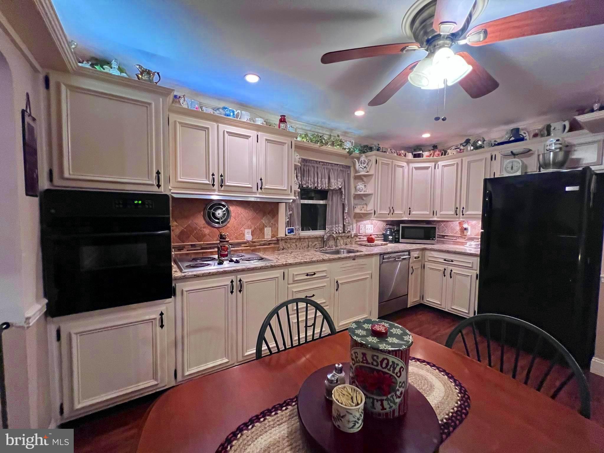 GREENFIELDS - Residential