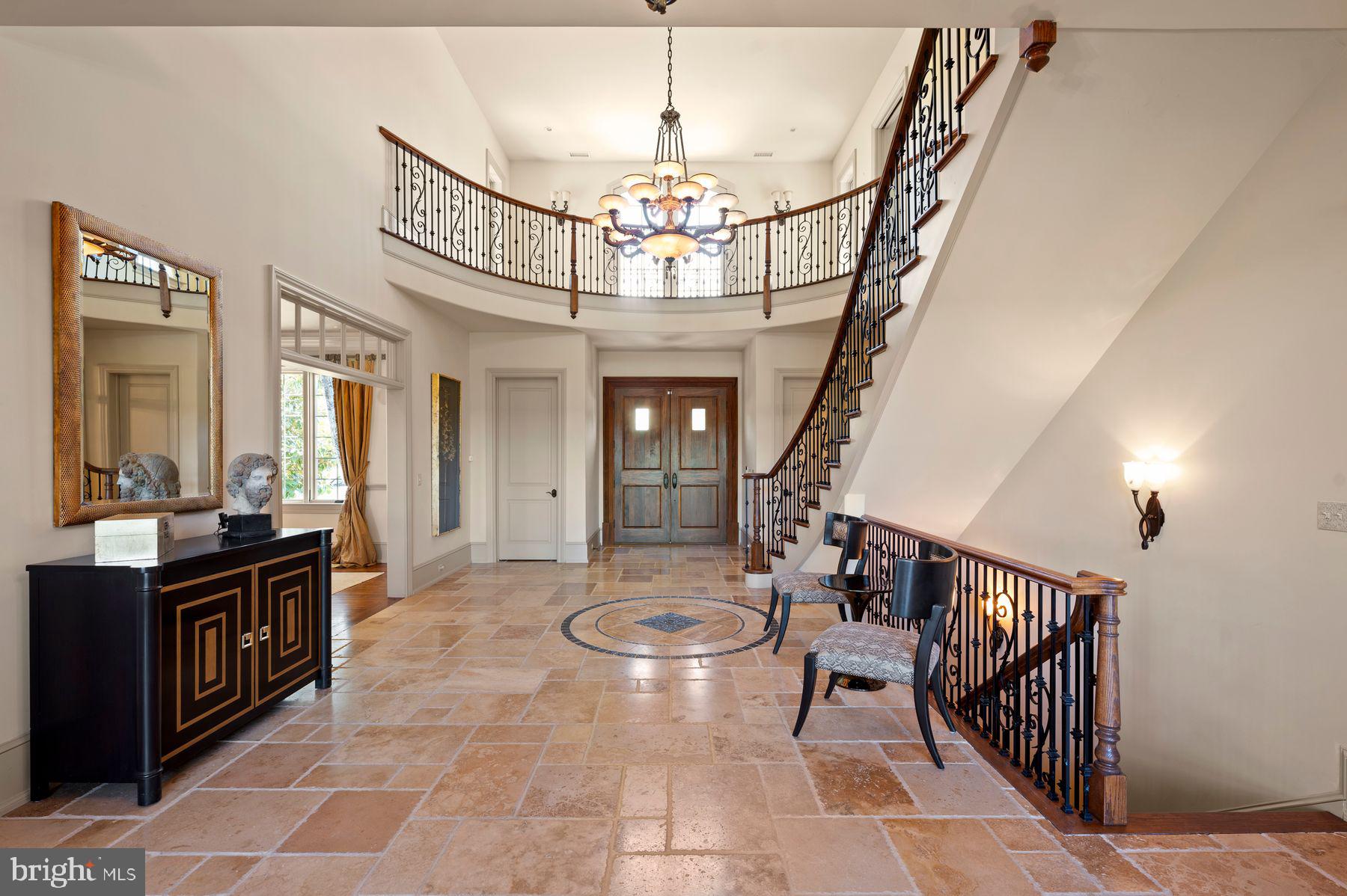 PINE CREEK - Residential