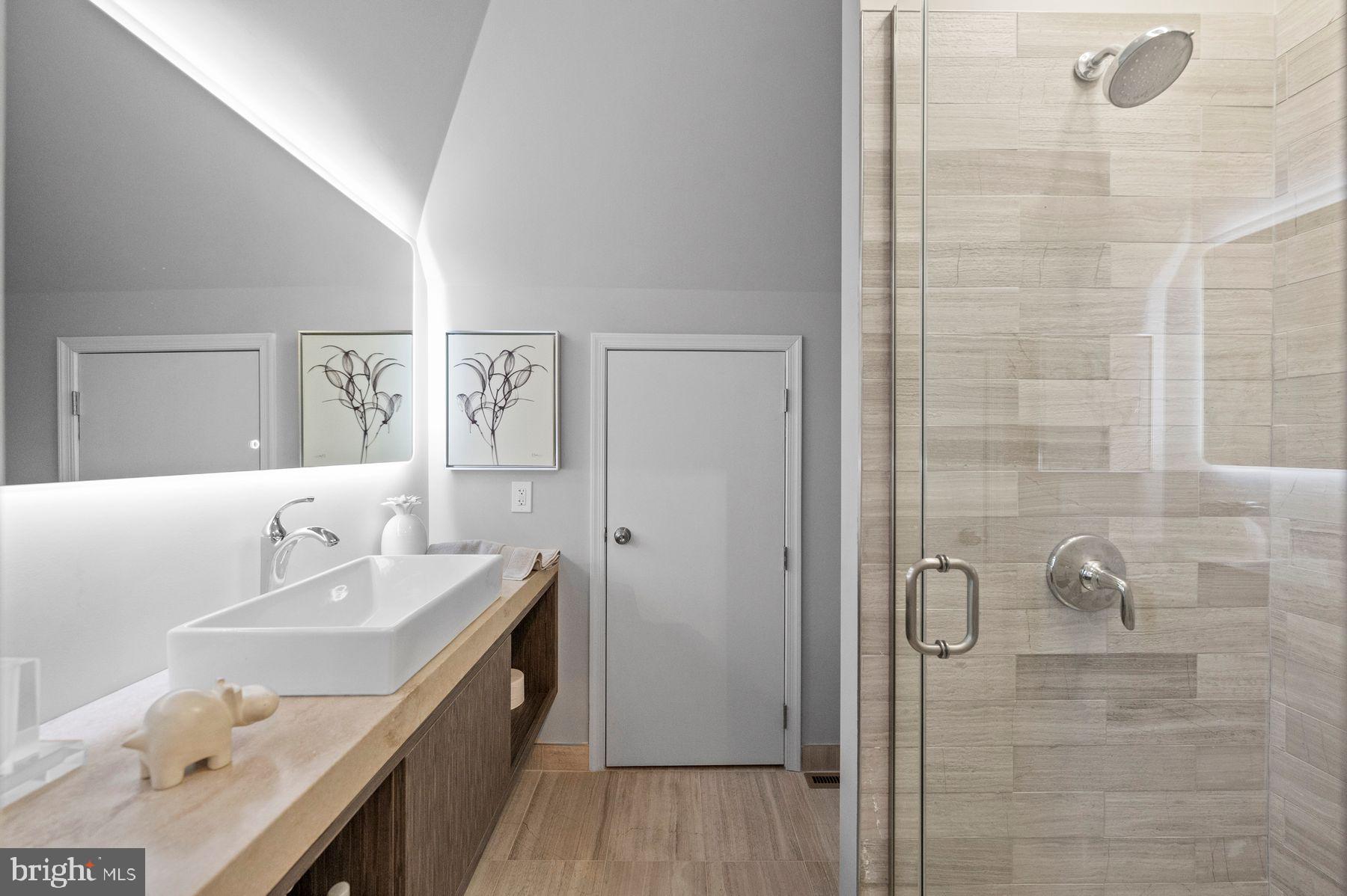 PINE CREEK - Residential