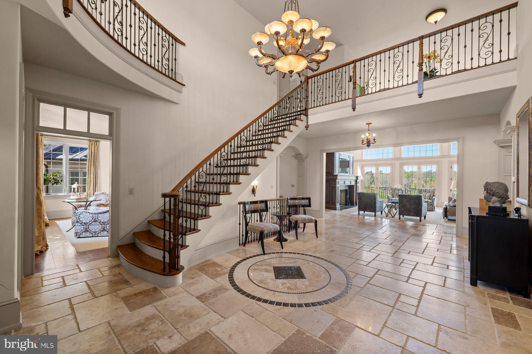 PINE CREEK - Residential