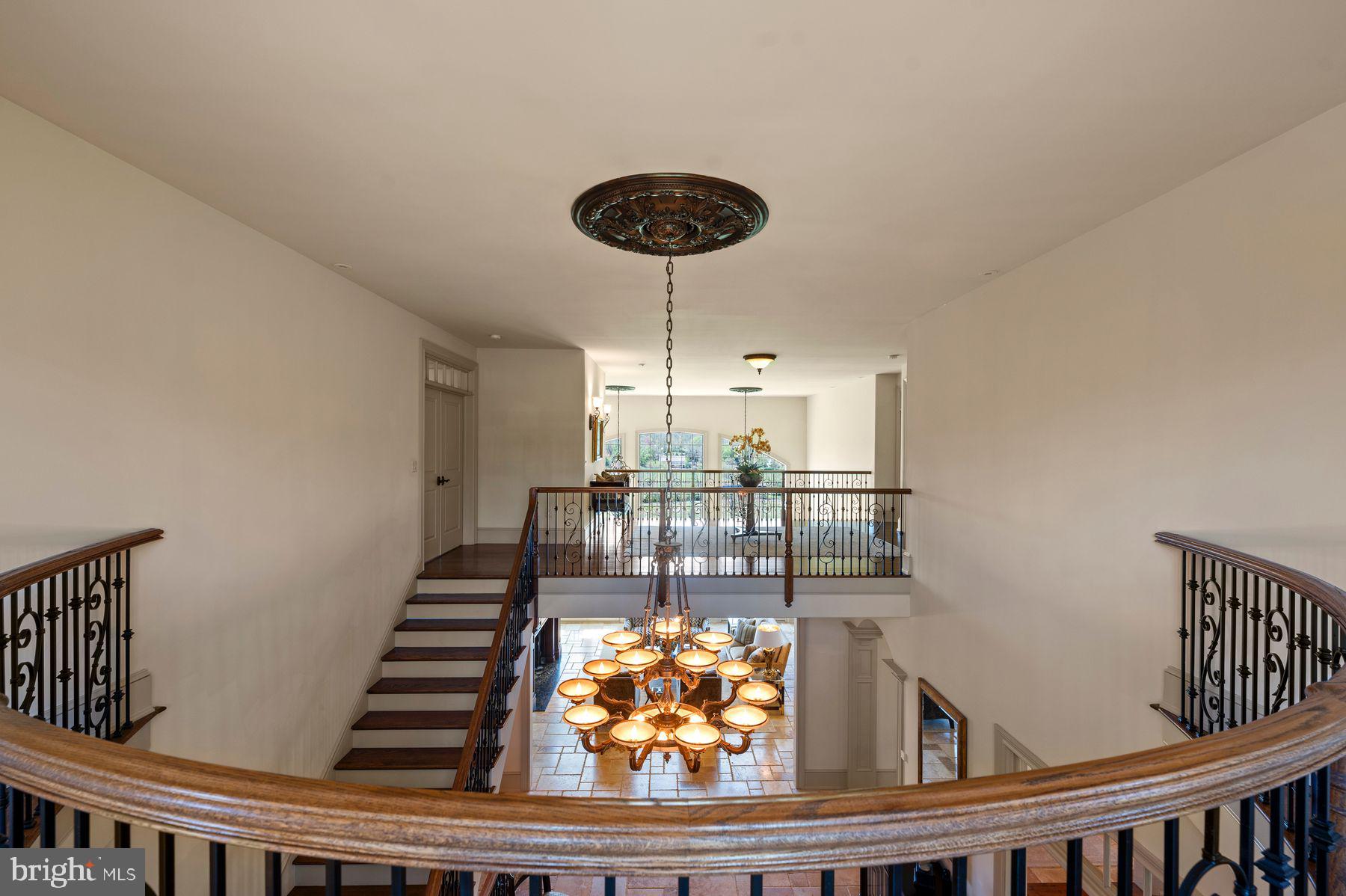 PINE CREEK - Residential