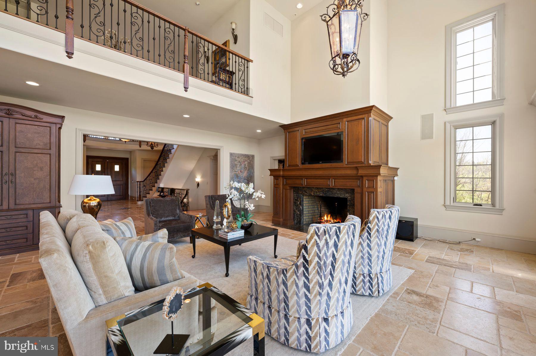 PINE CREEK - Residential