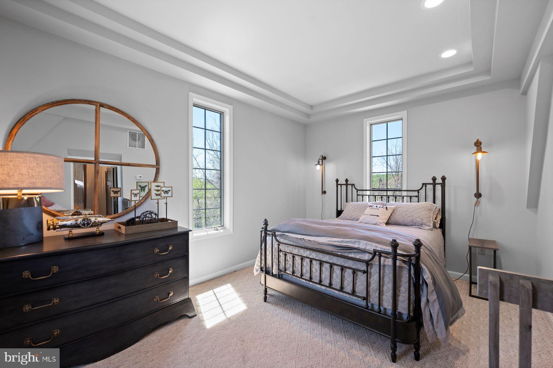 PINE CREEK - Residential