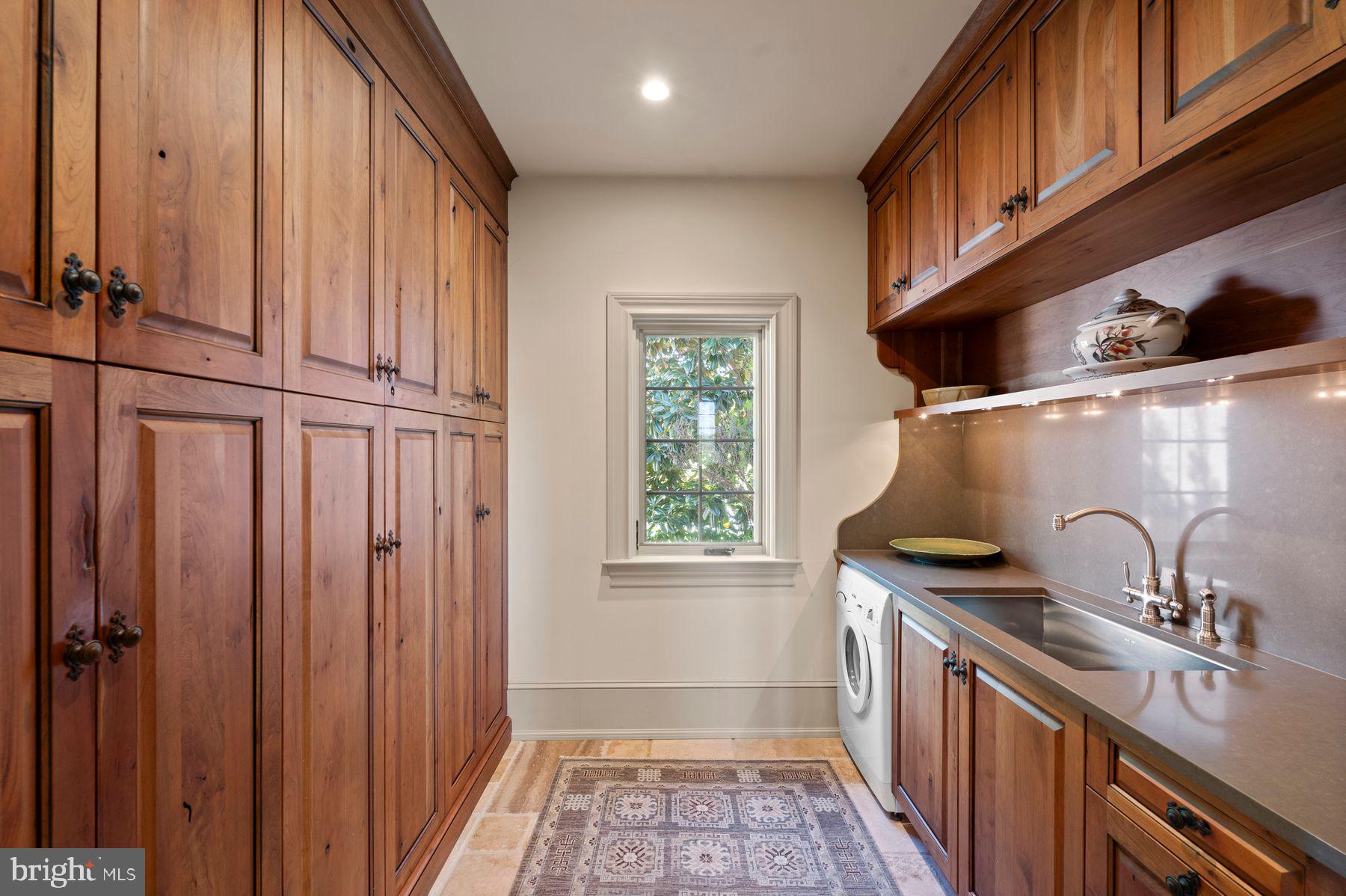 PINE CREEK - Residential