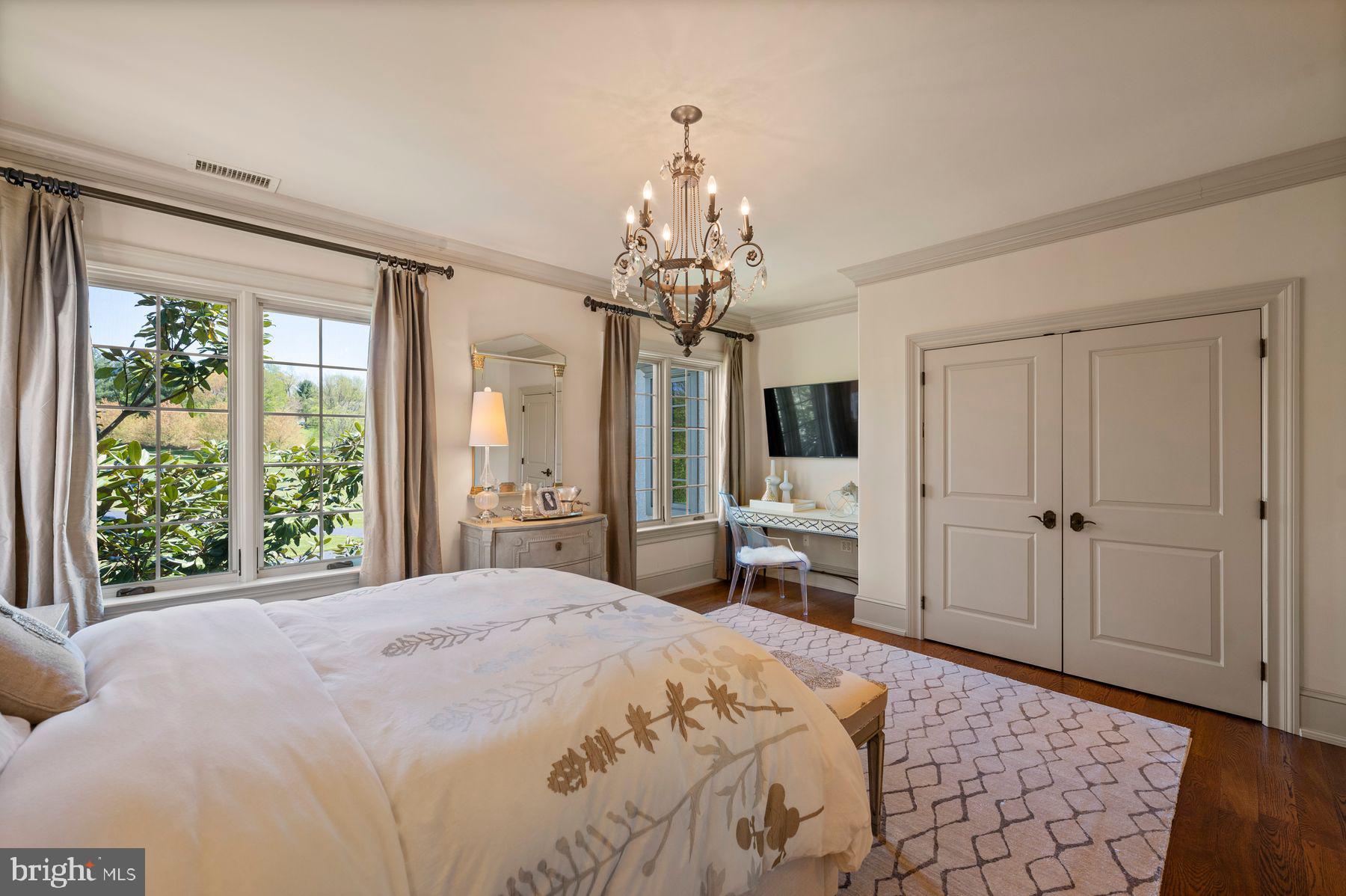 PINE CREEK - Residential
