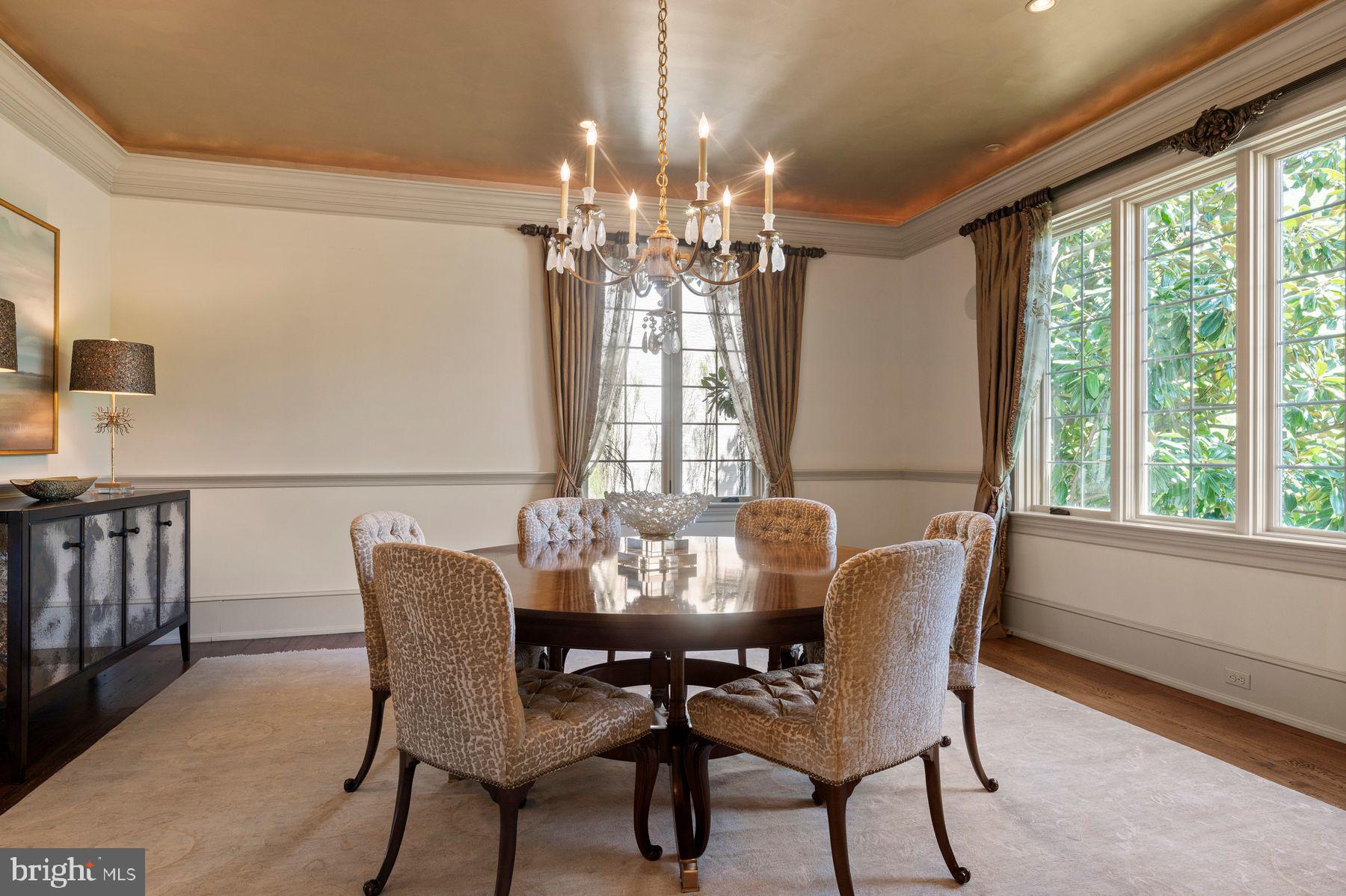 PINE CREEK - Residential