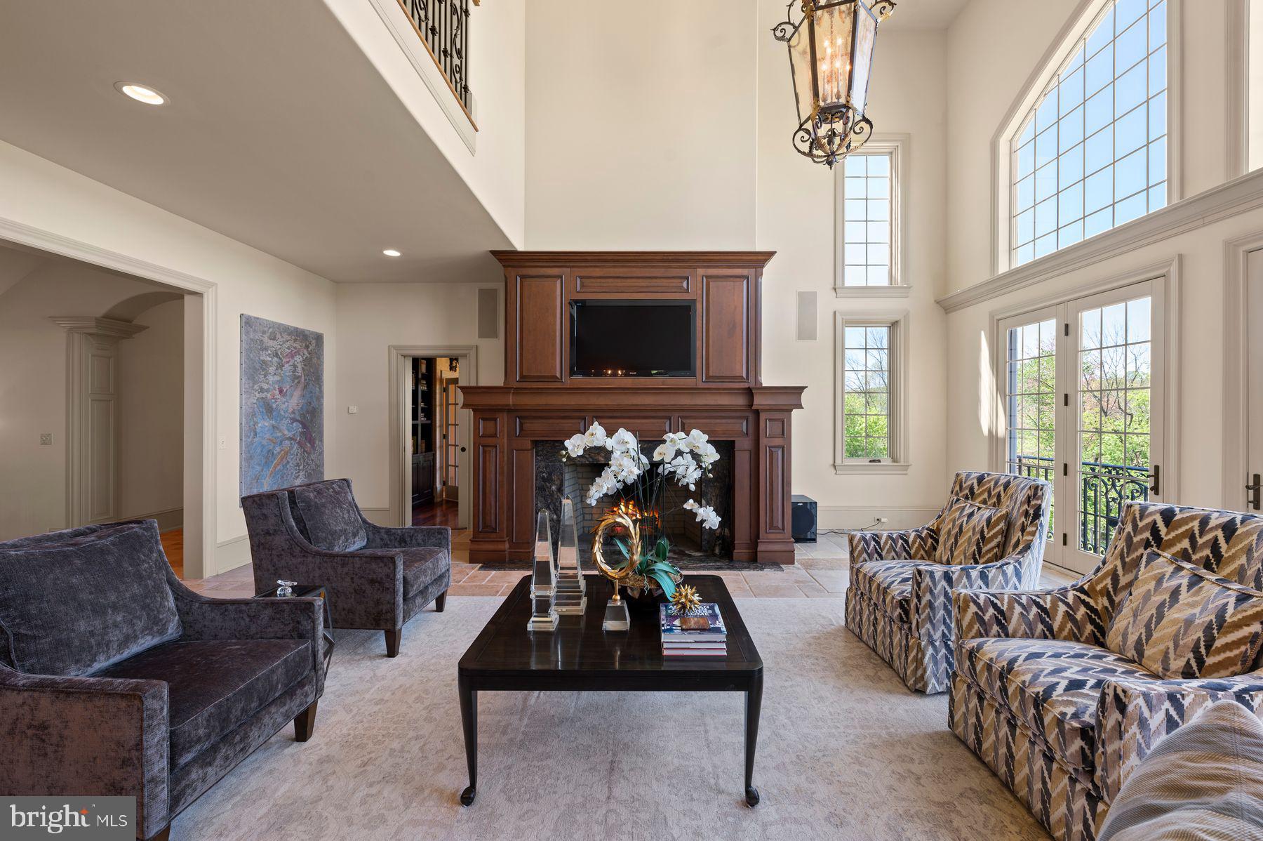 PINE CREEK - Residential