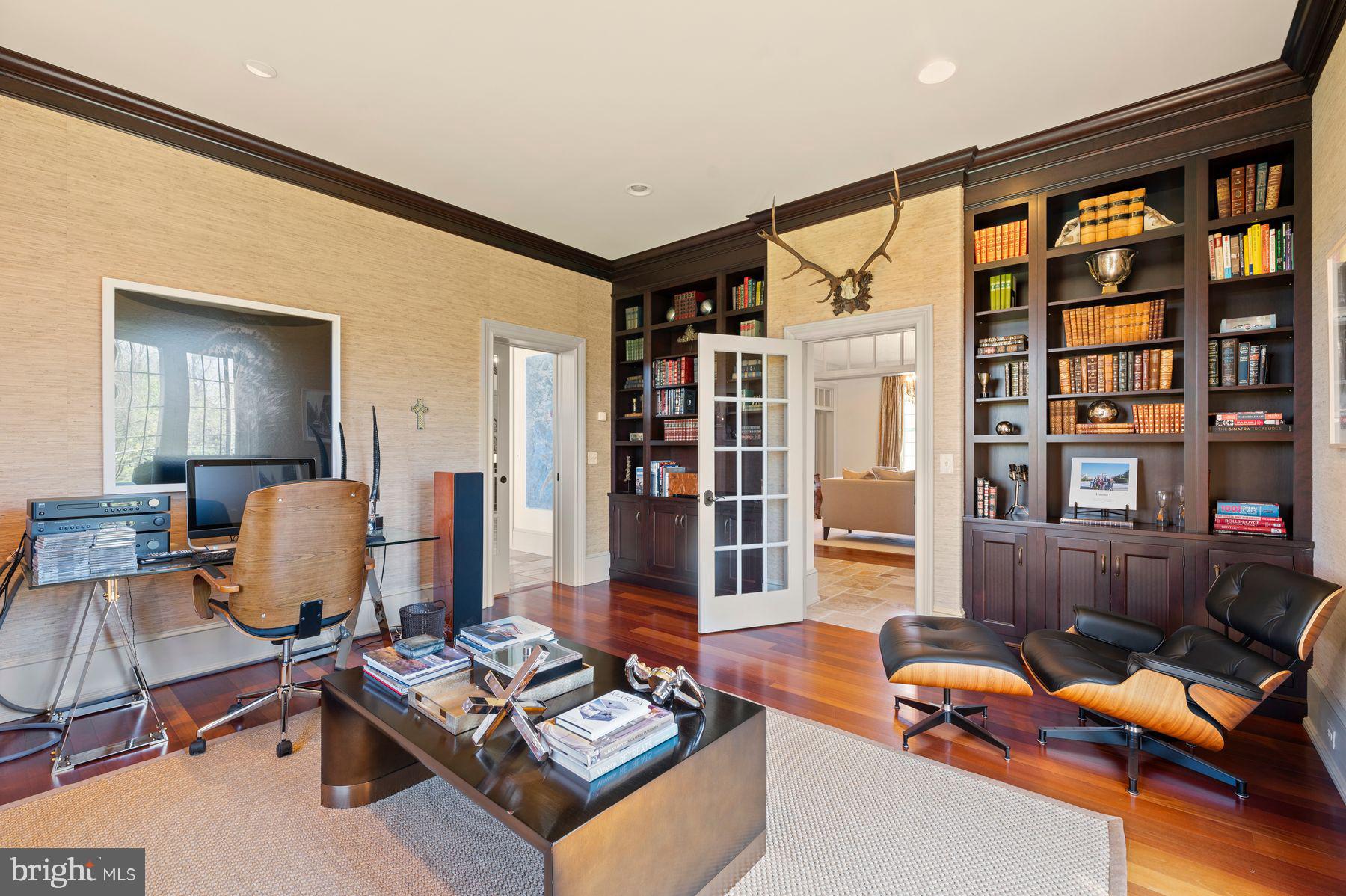 PINE CREEK - Residential