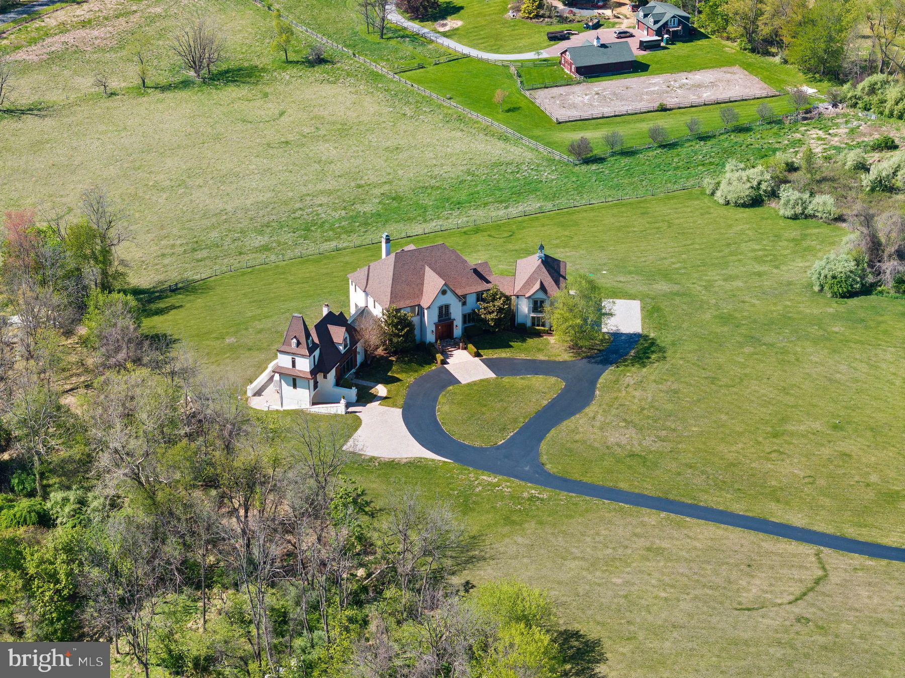 PINE CREEK - Residential