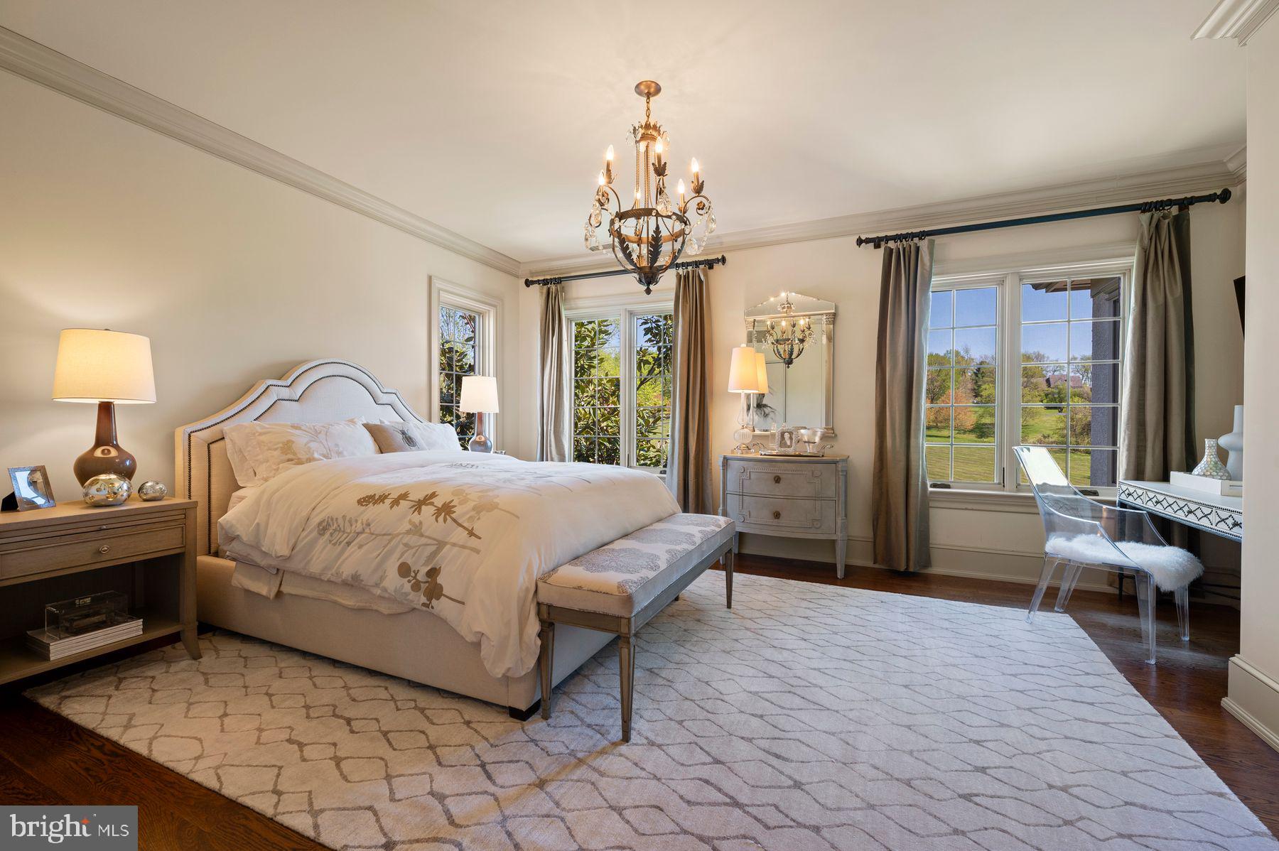 PINE CREEK - Residential