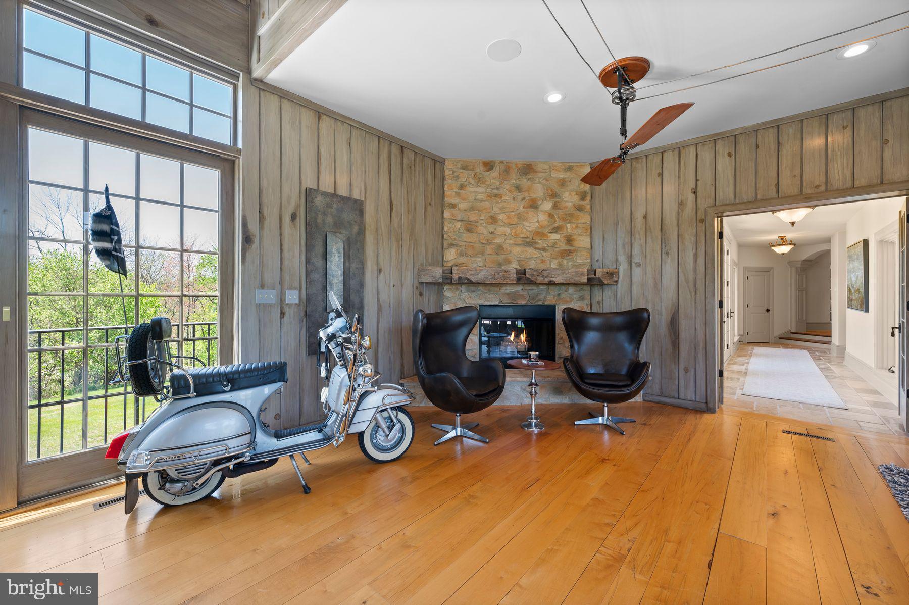 PINE CREEK - Residential