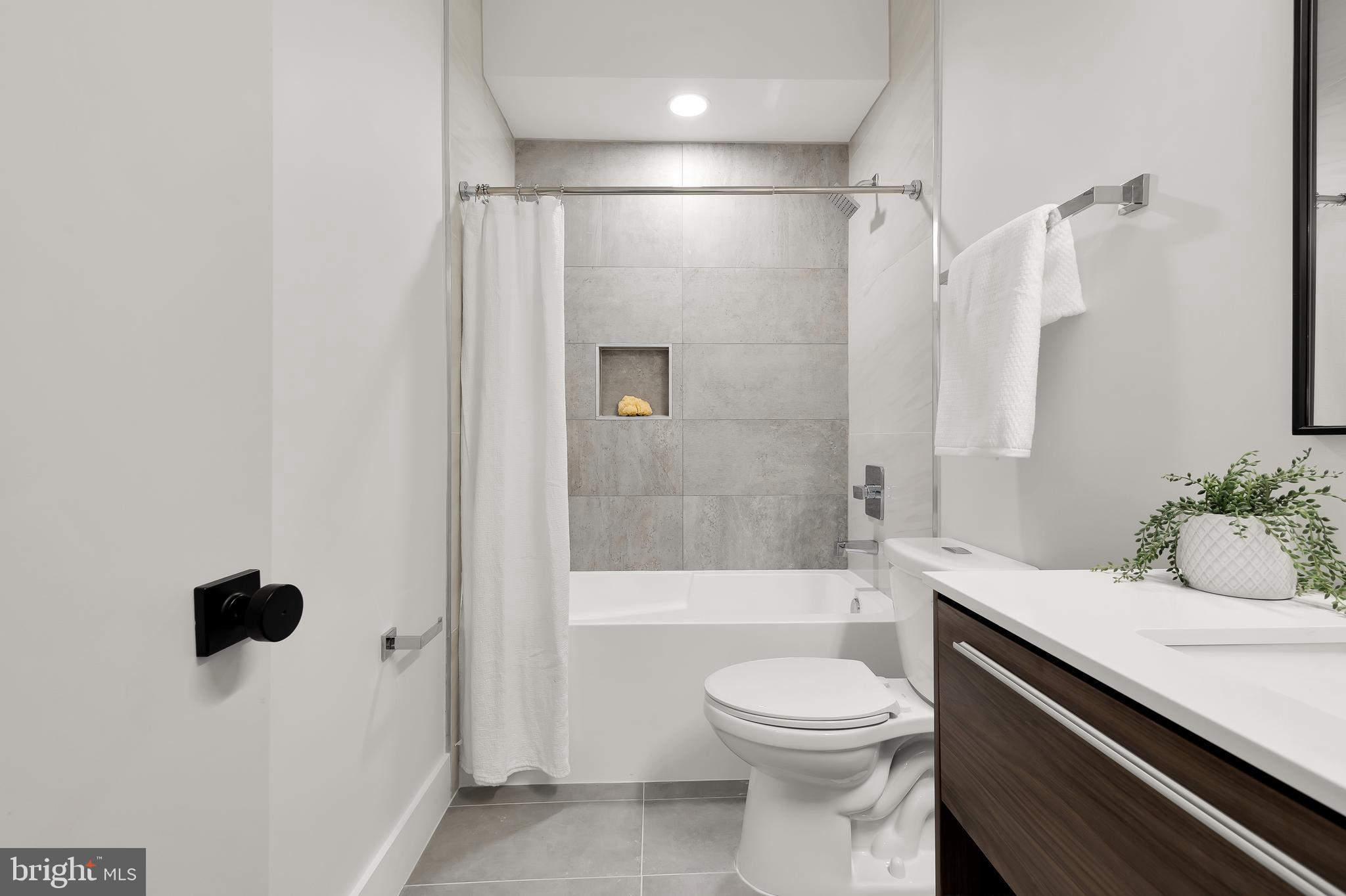 COLUMBIA HEIGHTS - Residential