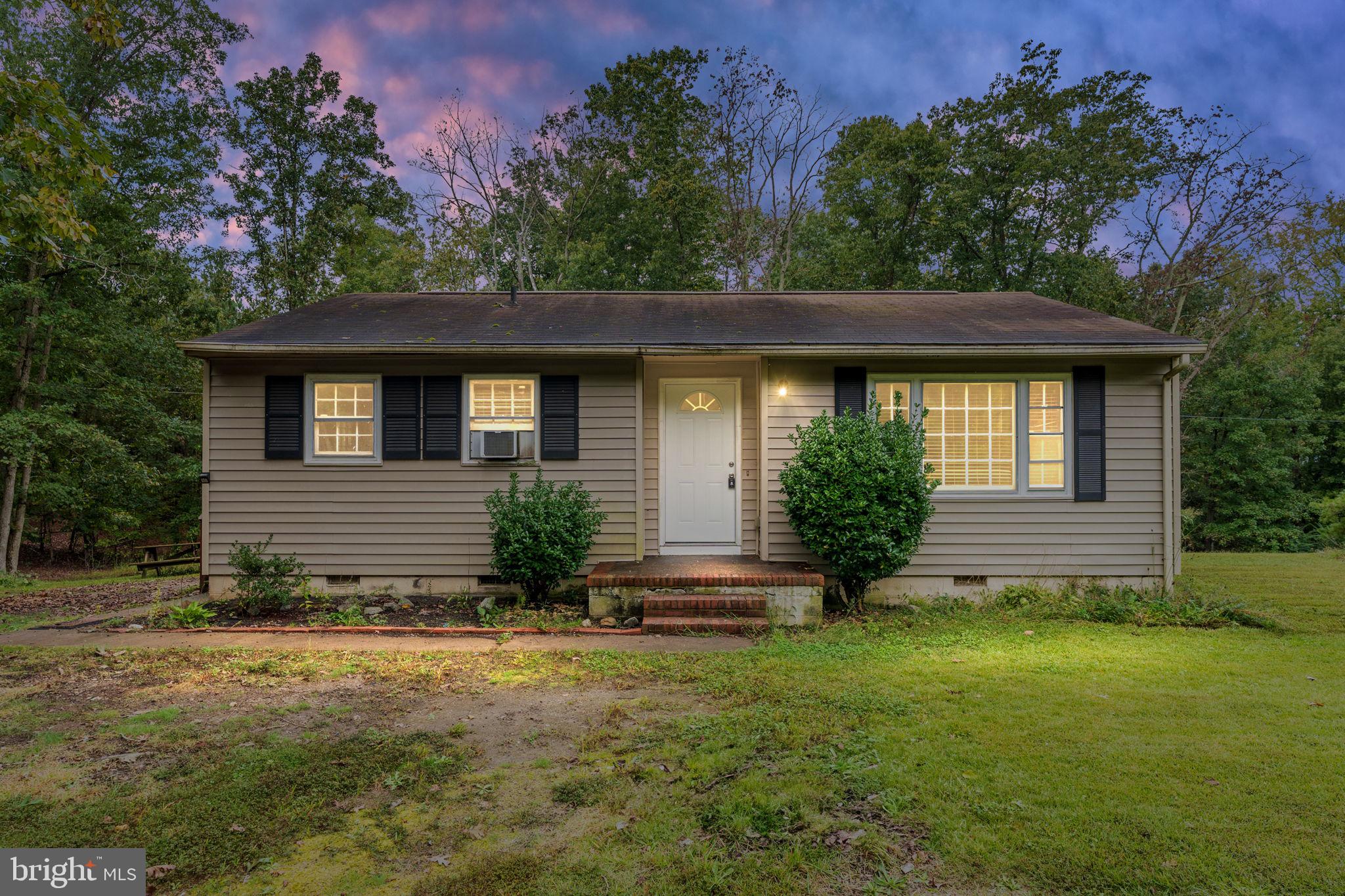 NONE  NO HOA - Residential