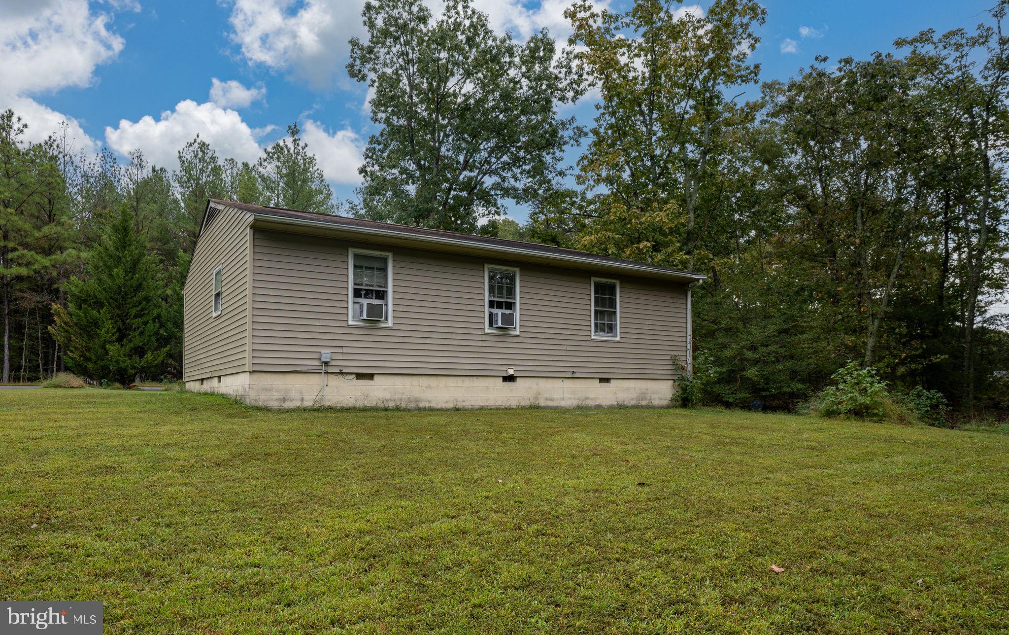 NONE  NO HOA - Residential