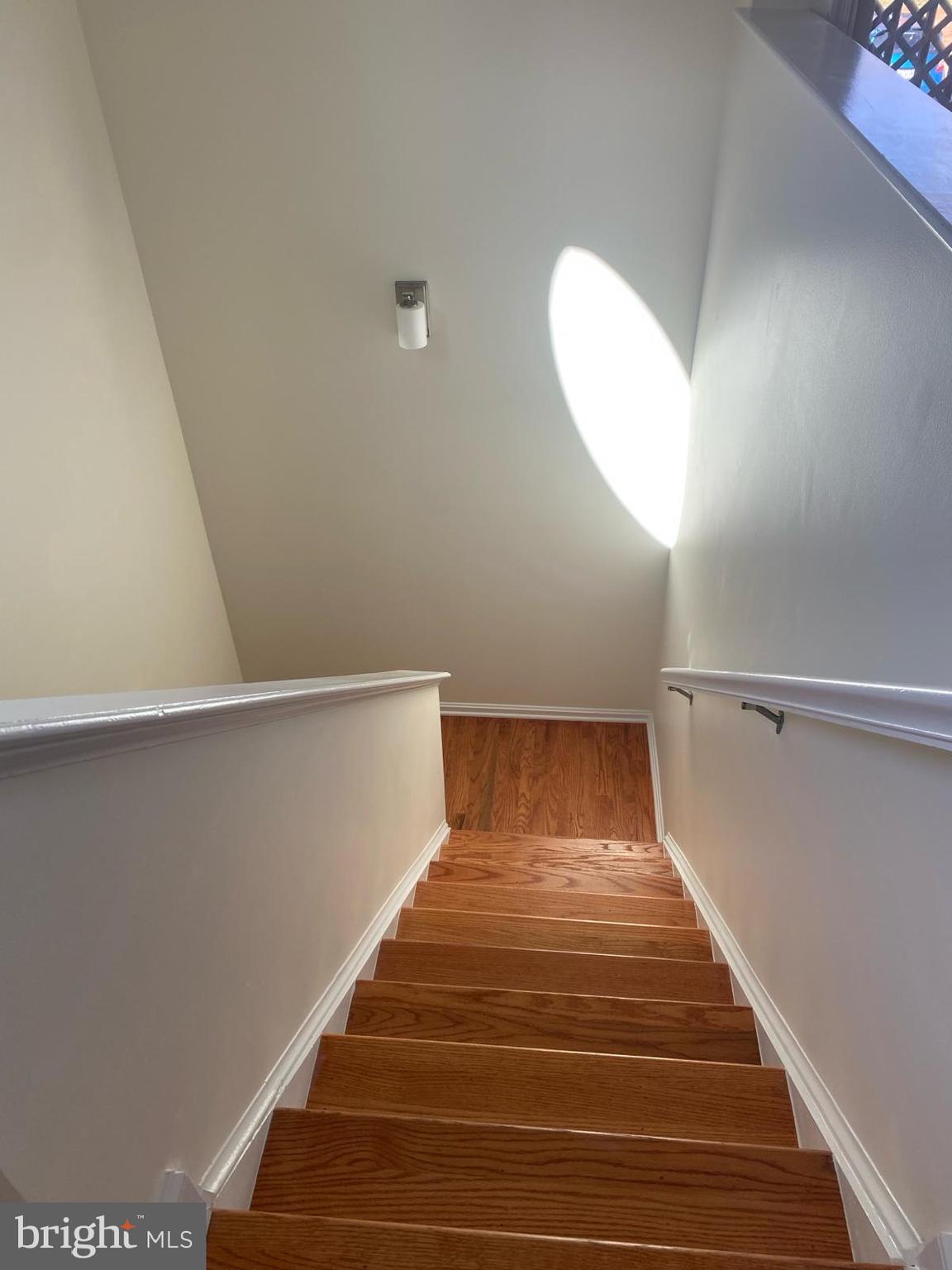 ROLLING OAKS - Residential Lease