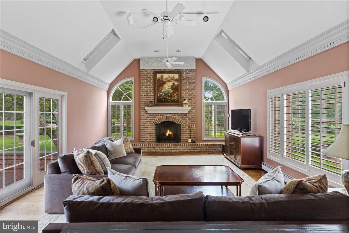 POLO CLUB - Residential