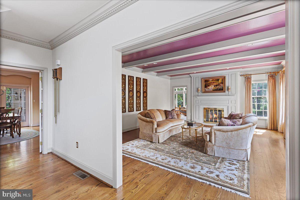 POLO CLUB - Residential