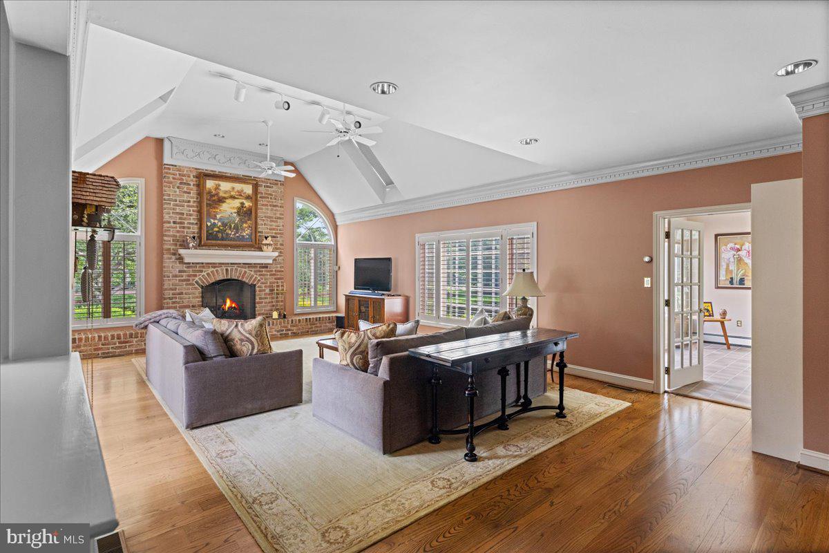 POLO CLUB - Residential