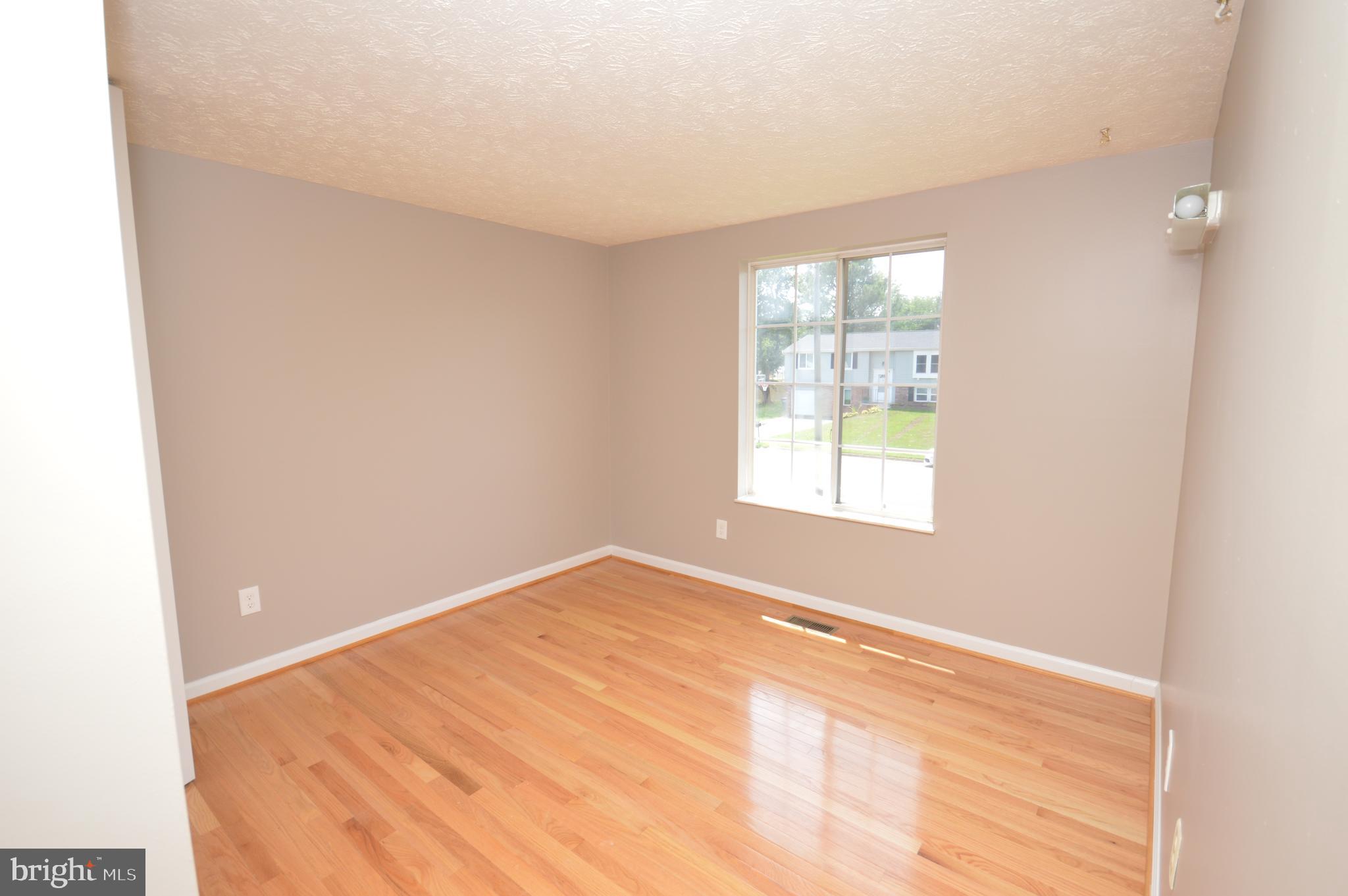 STONEYBROOKE - Residential Lease