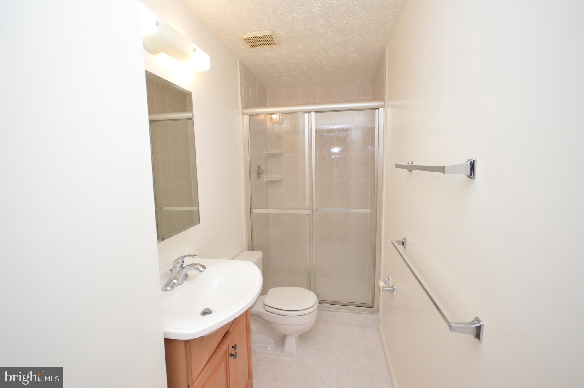 STONEYBROOKE - Residential Lease