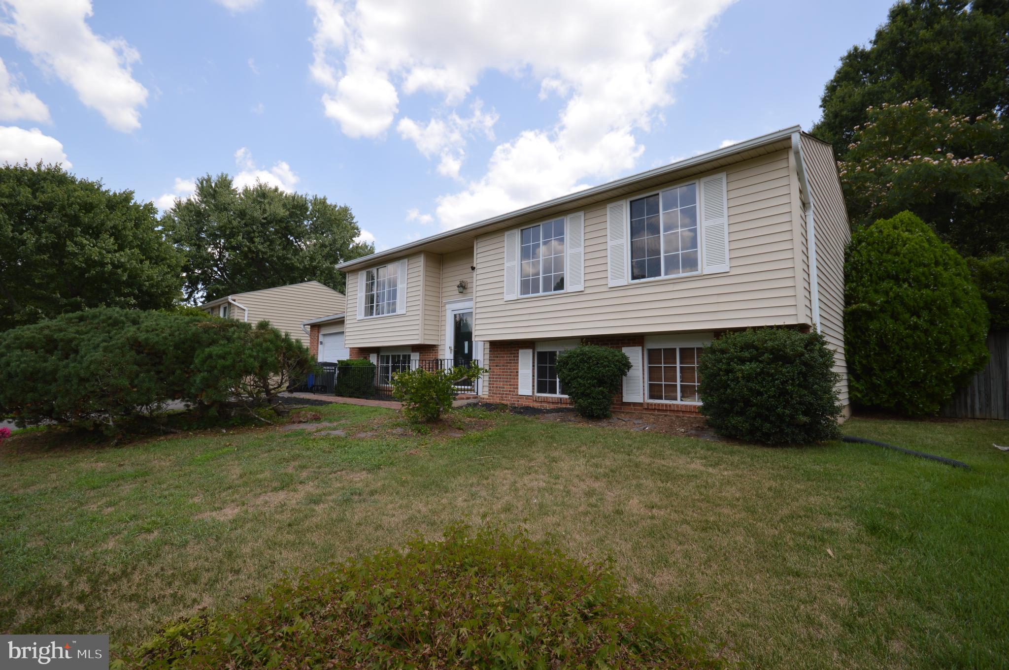 STONEYBROOKE - Residential Lease