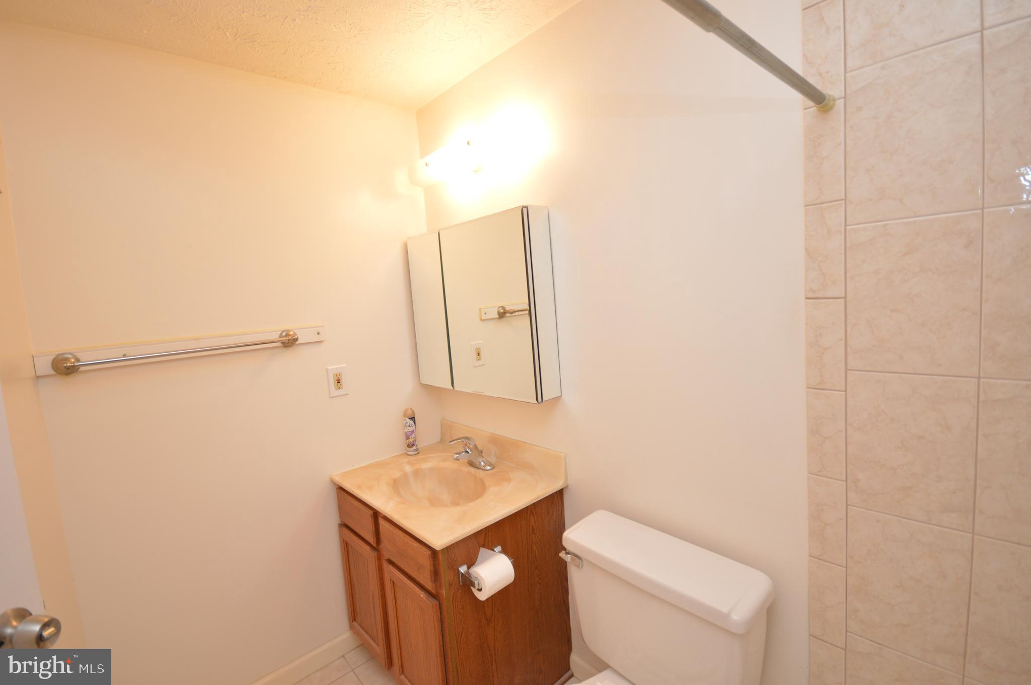 STONEYBROOKE - Residential Lease