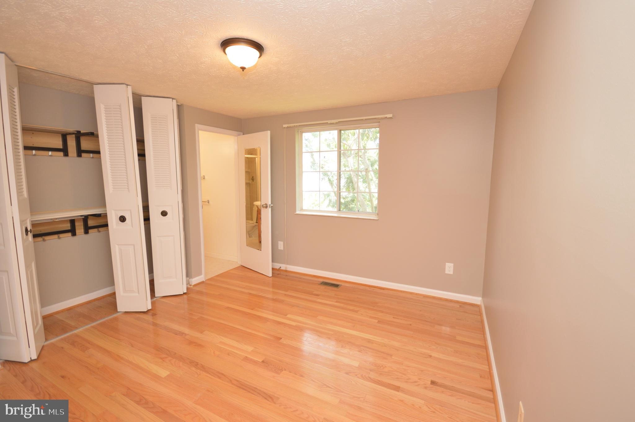 STONEYBROOKE - Residential Lease