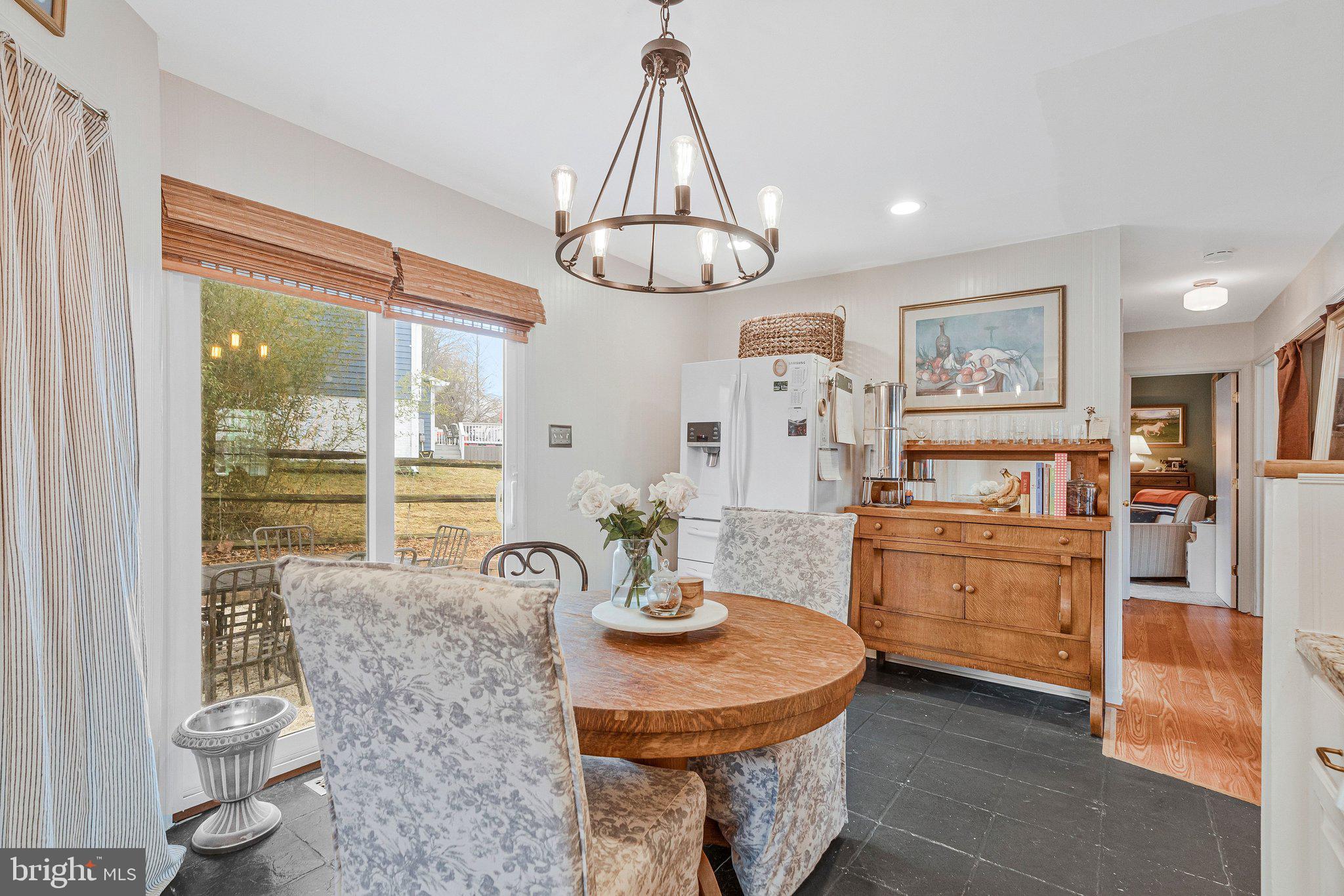 SILVER OAKS - Residential