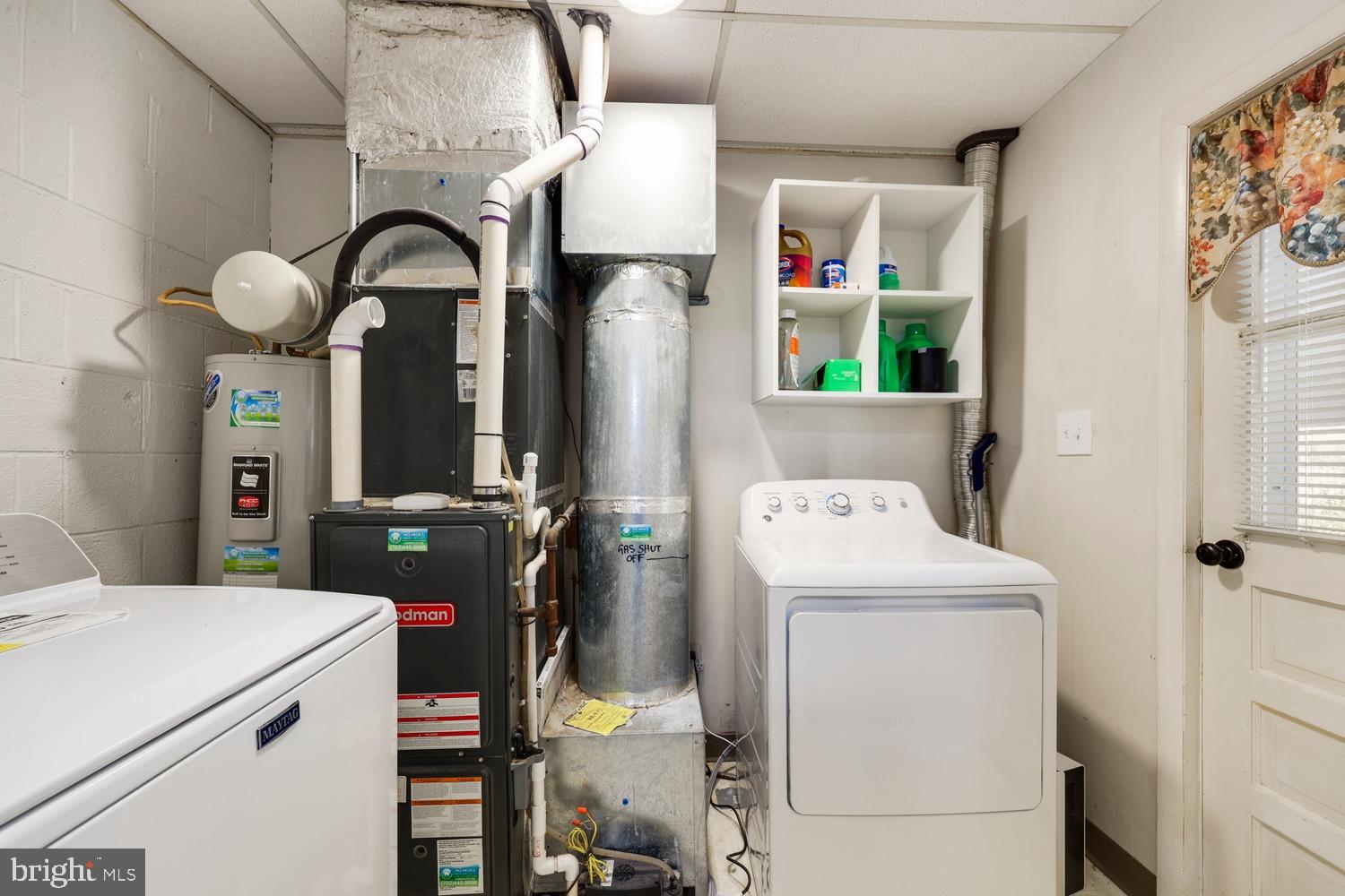 LAKE ARROWHEAD - Residential