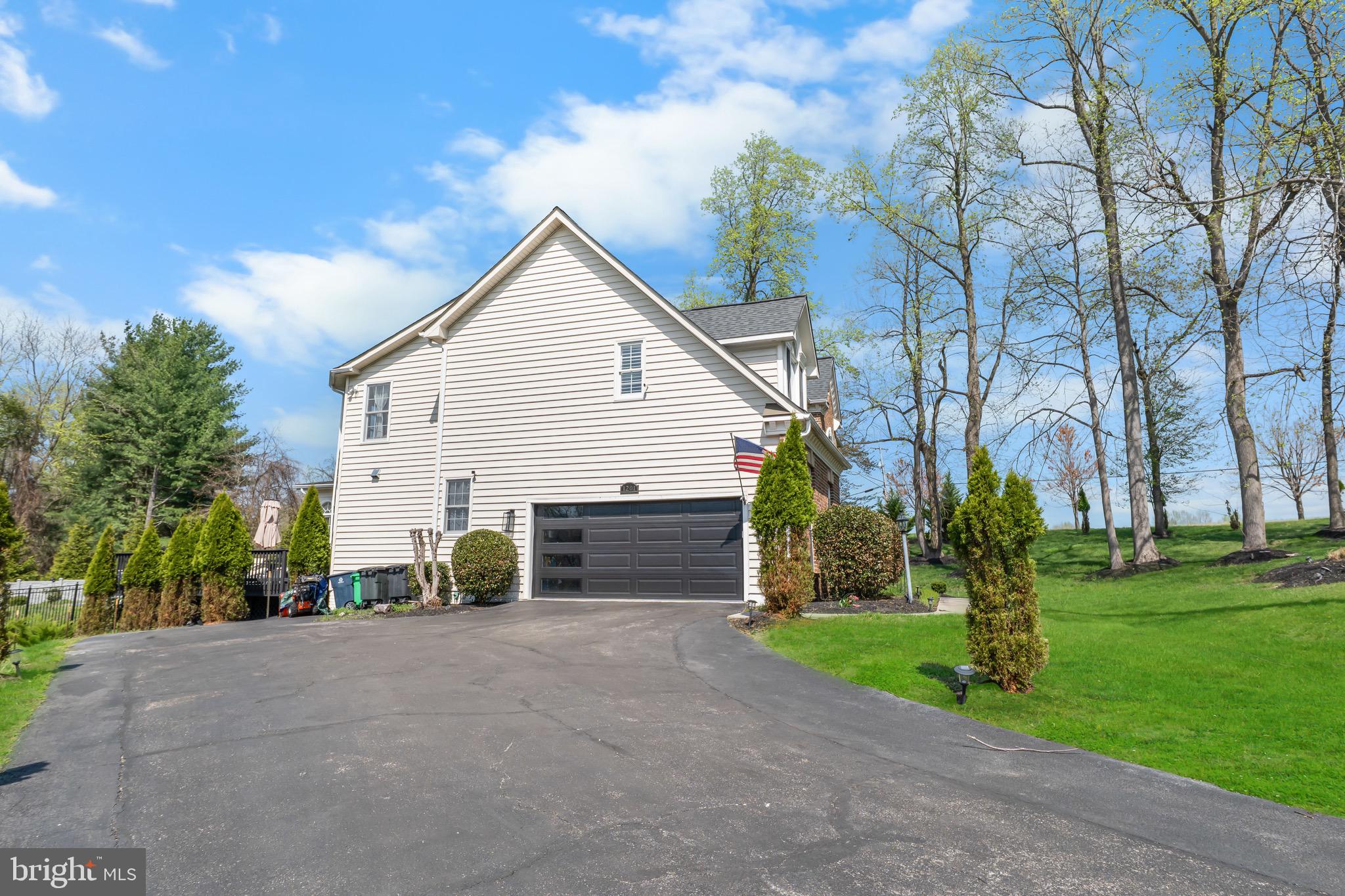 1201 ALICIA DRIVE