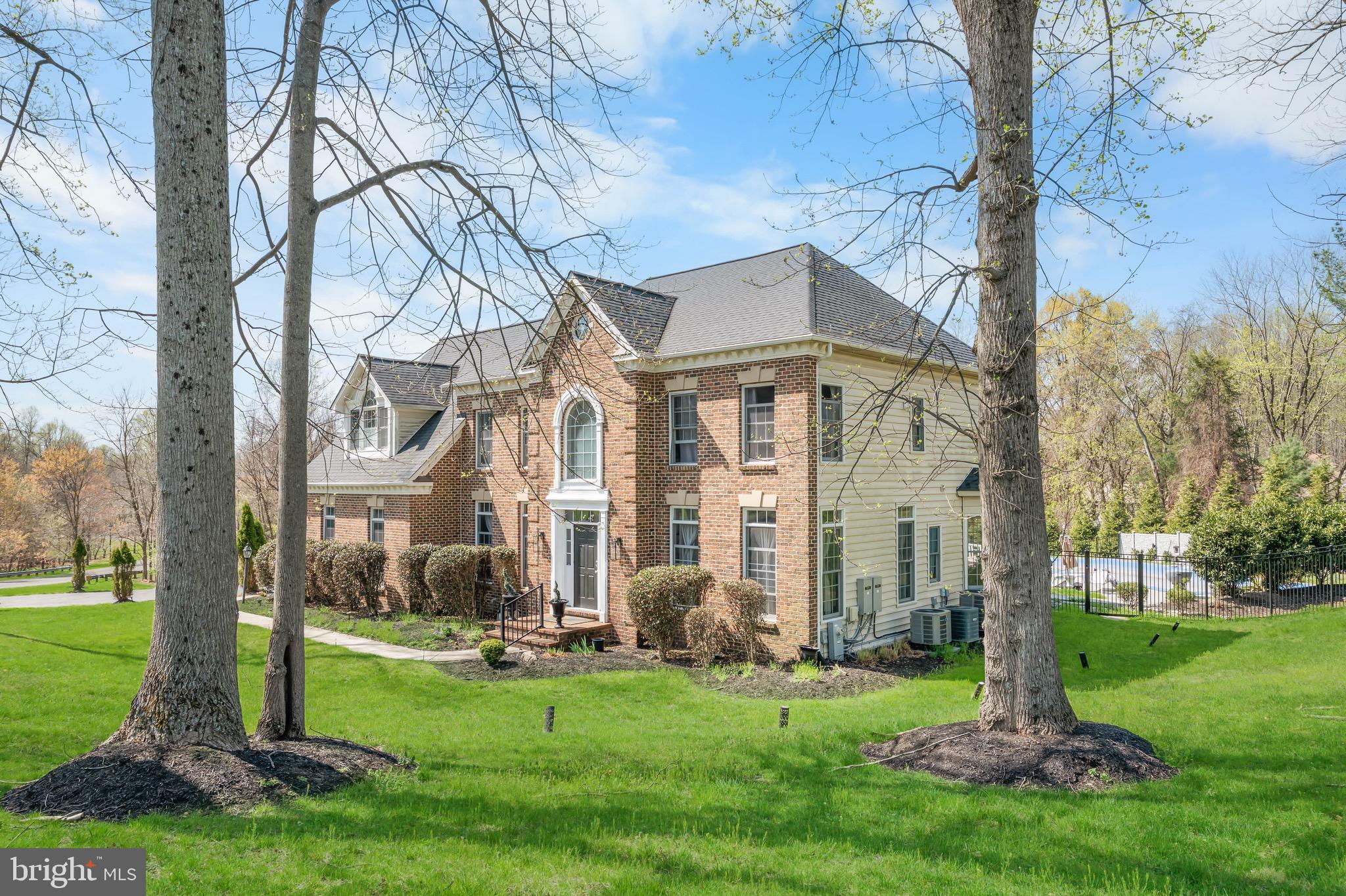 1201 ALICIA DRIVE