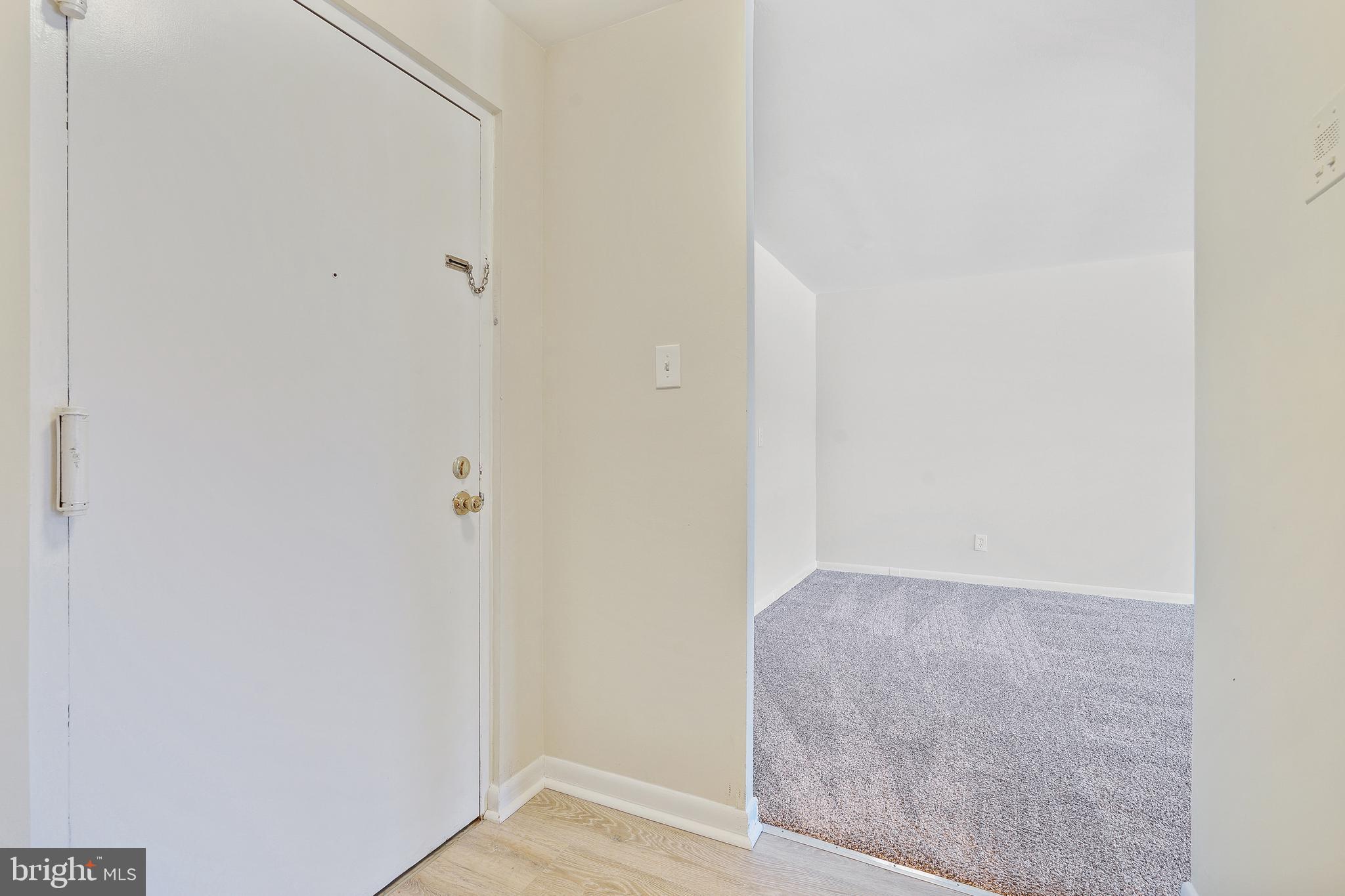 WOODLAKE TOWERS - Residential