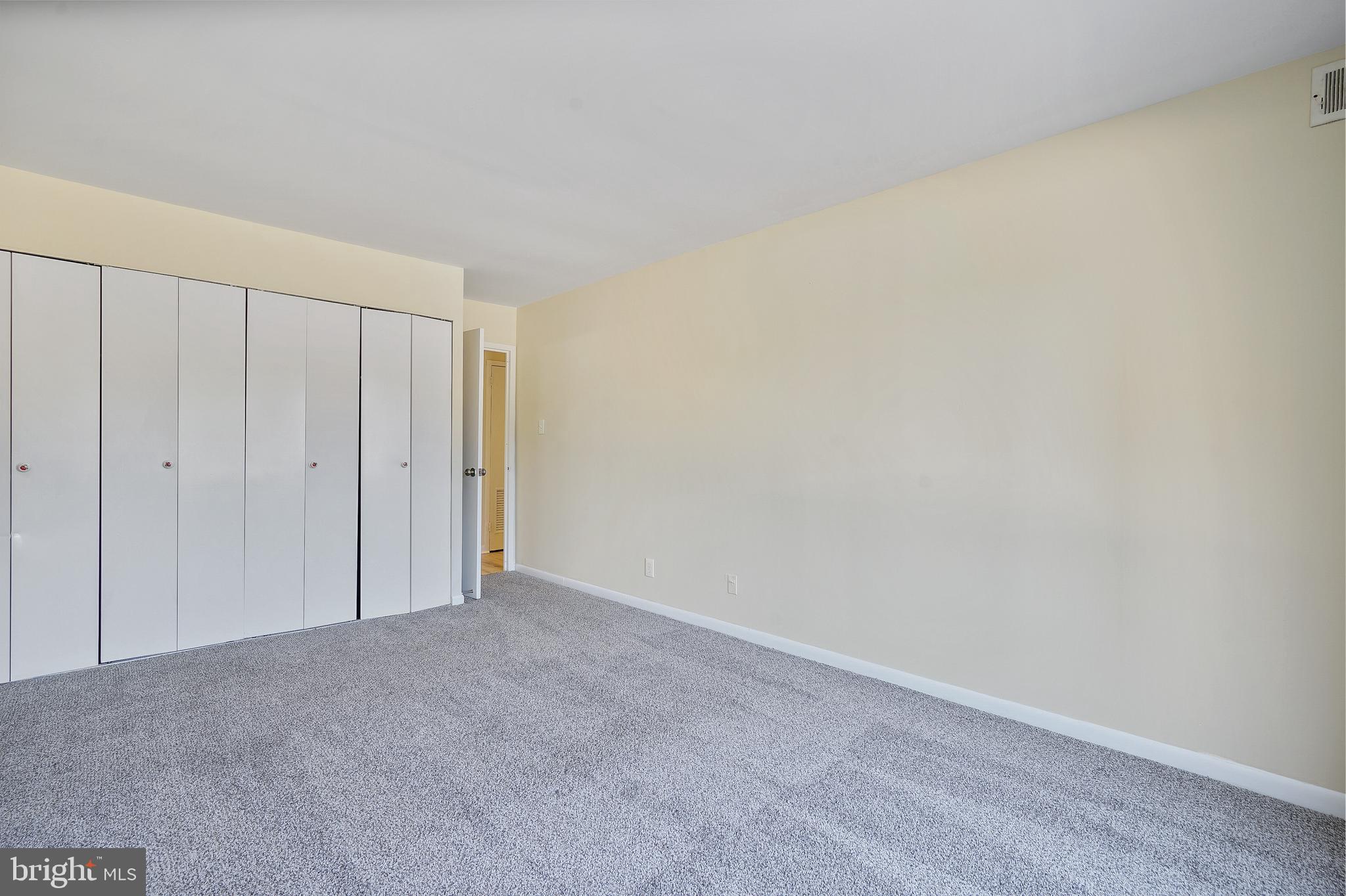 WOODLAKE TOWERS - Residential