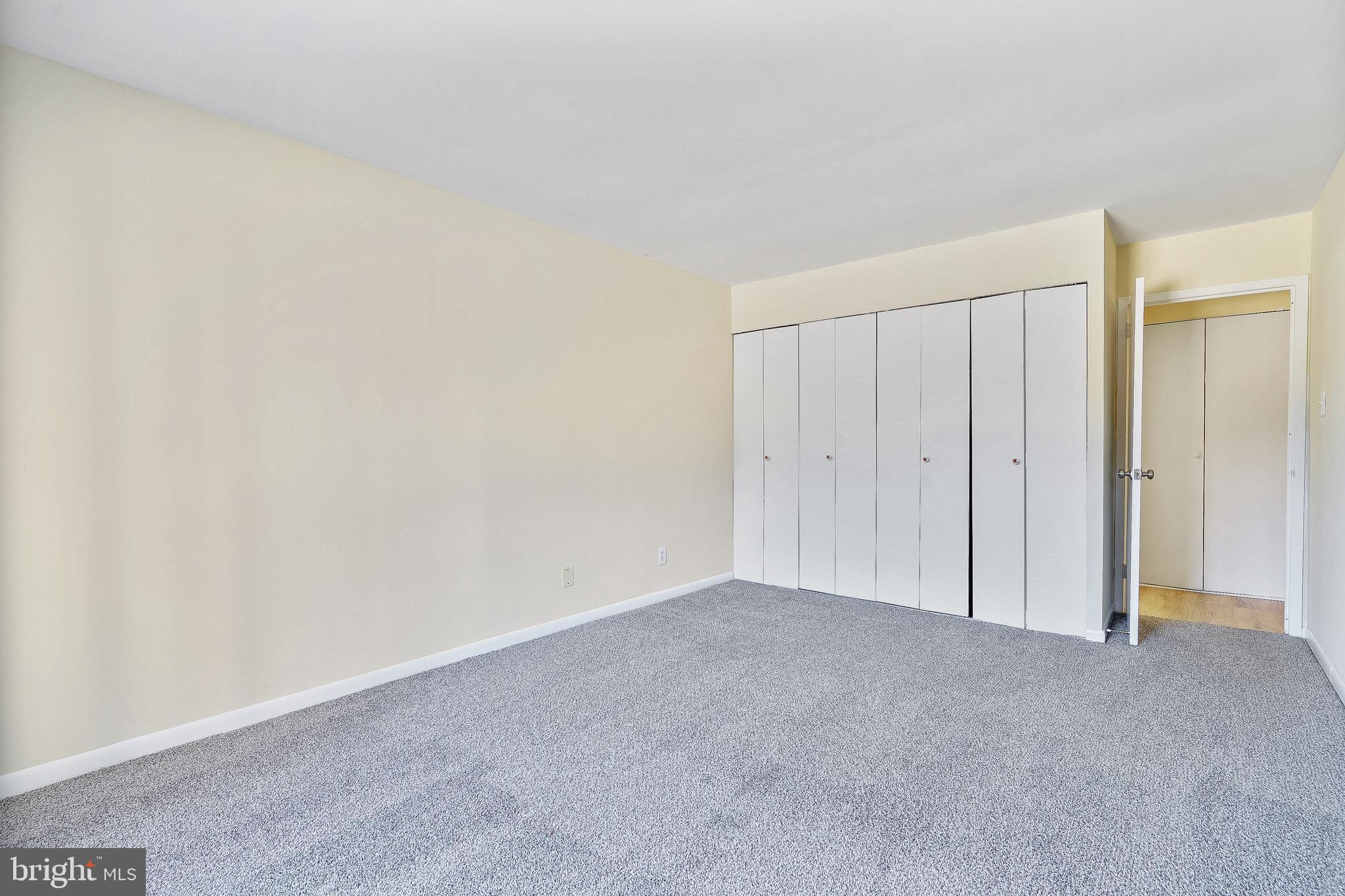 WOODLAKE TOWERS - Residential