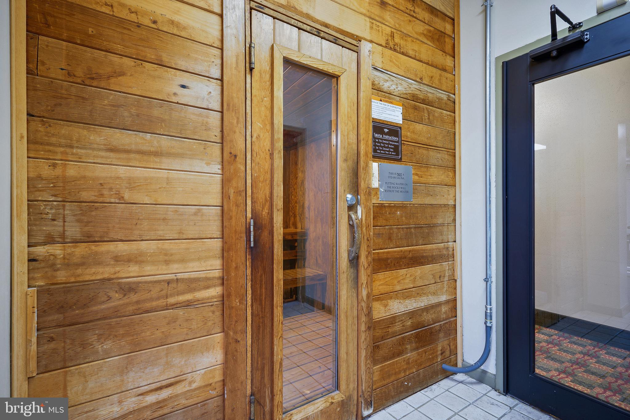 WOODLAKE TOWERS - Residential