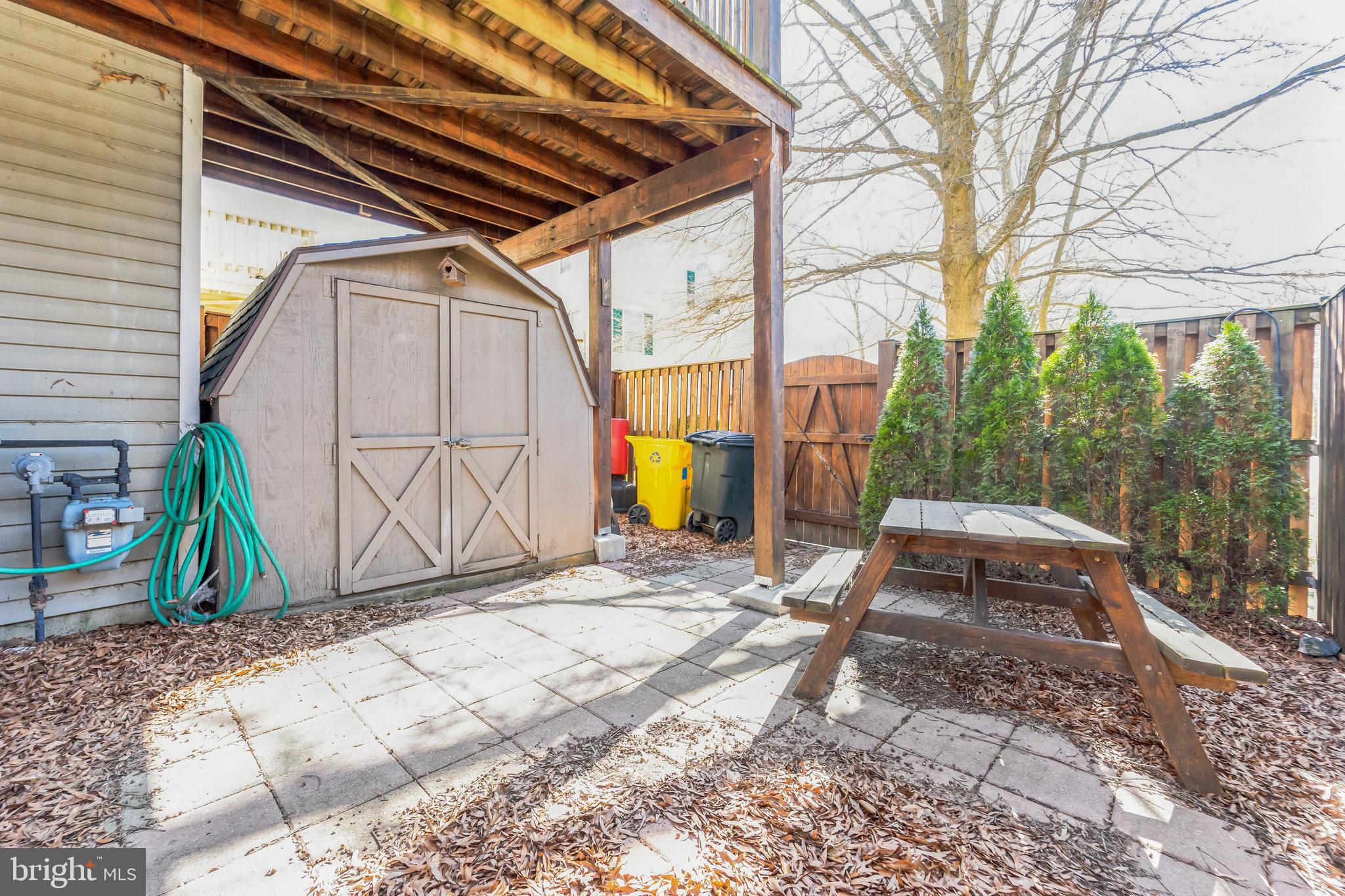 SYCAMORE MEWS - Residential Lease