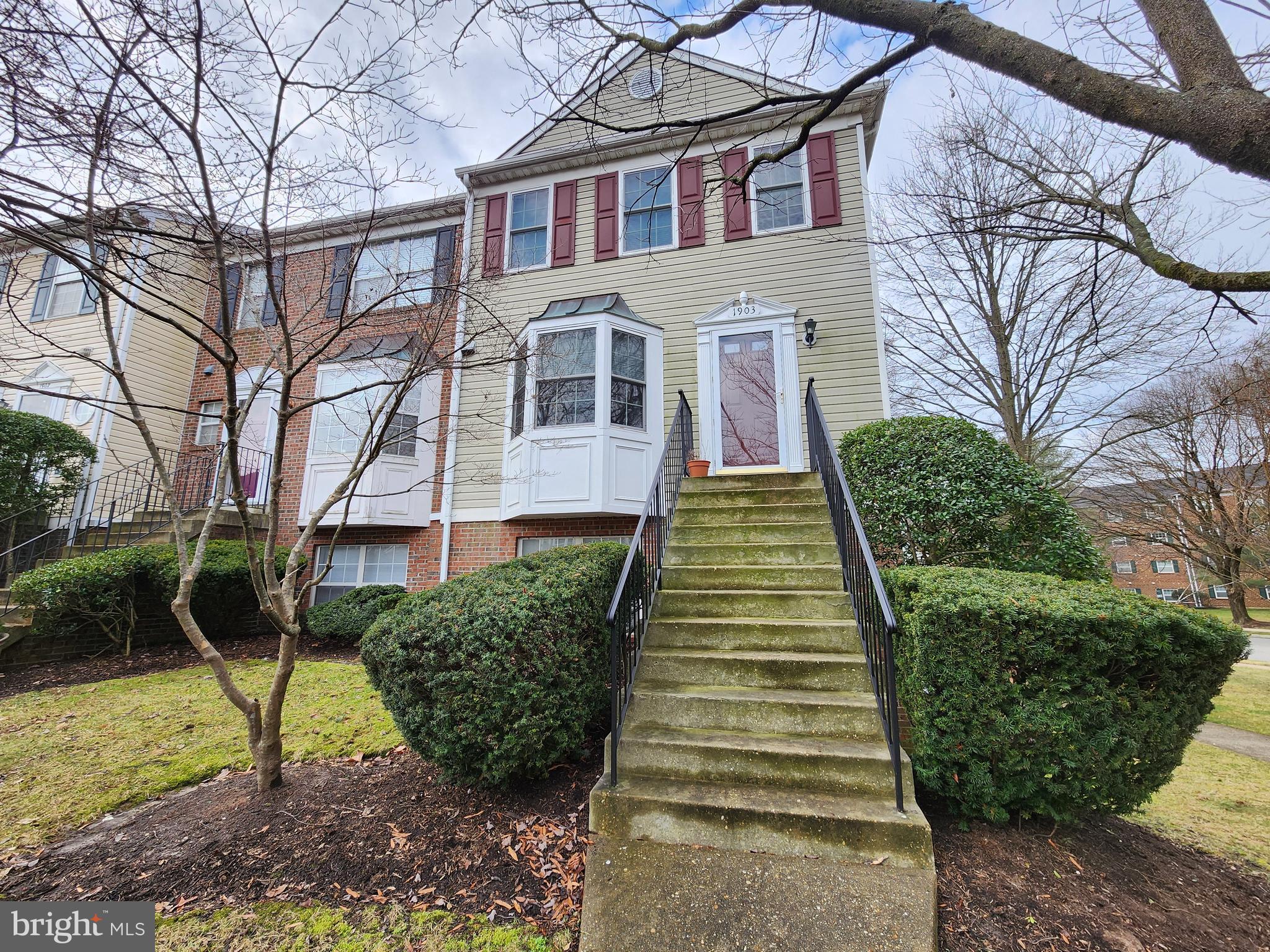 SYCAMORE MEWS - Residential Lease