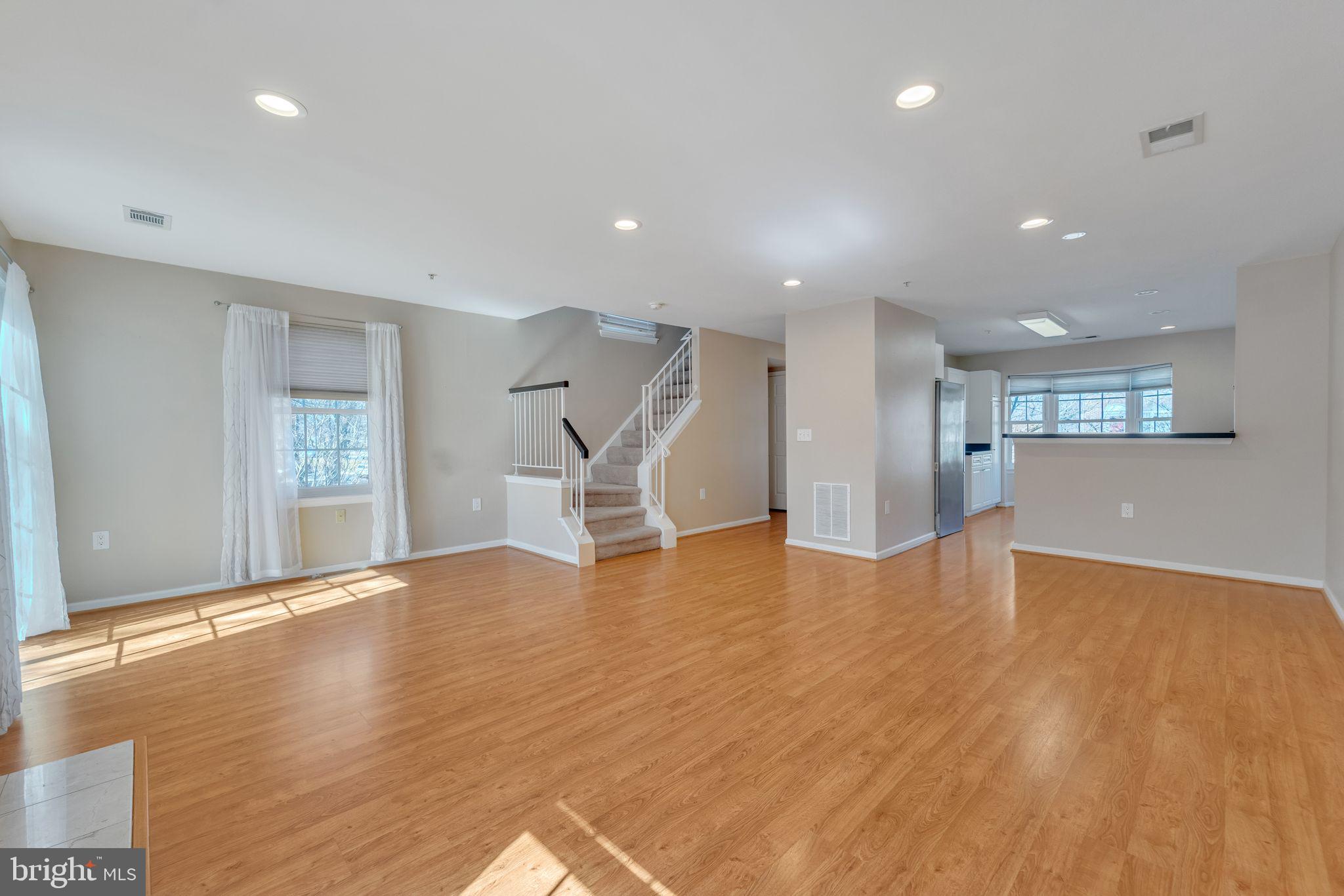 SYCAMORE MEWS - Residential Lease