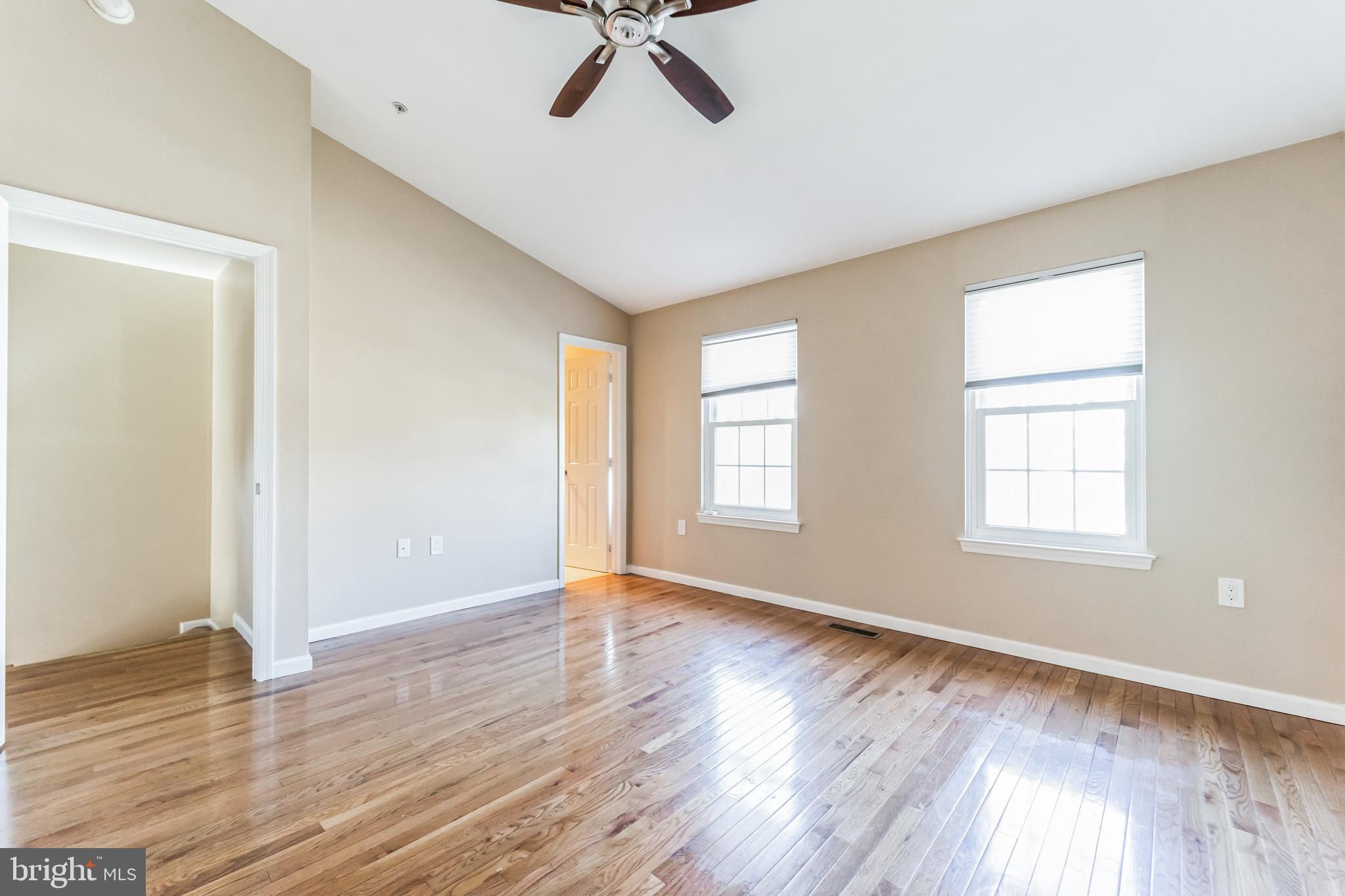 SYCAMORE MEWS - Residential Lease