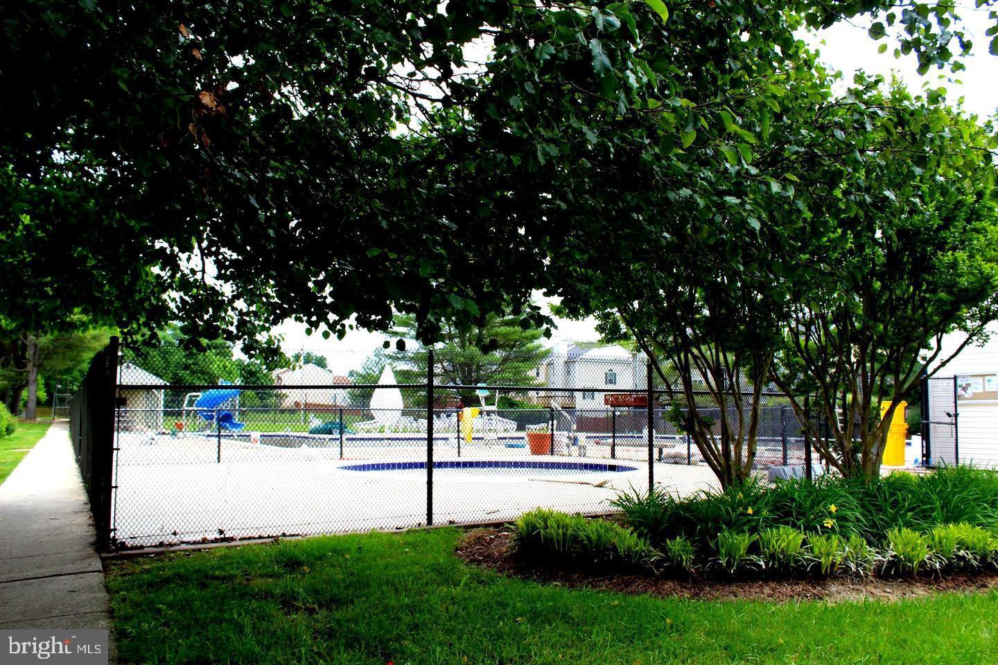 SYCAMORE MEWS - Residential Lease