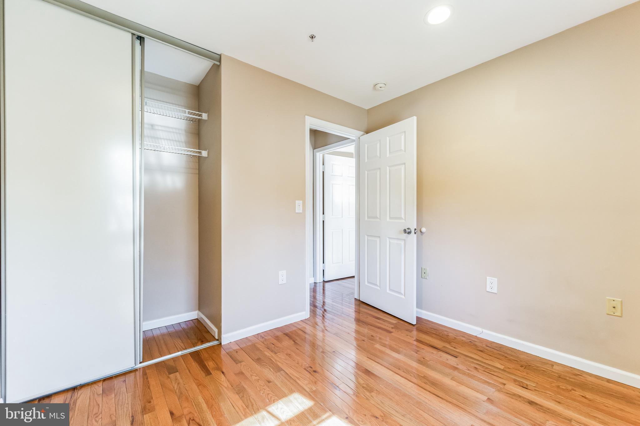 SYCAMORE MEWS - Residential Lease