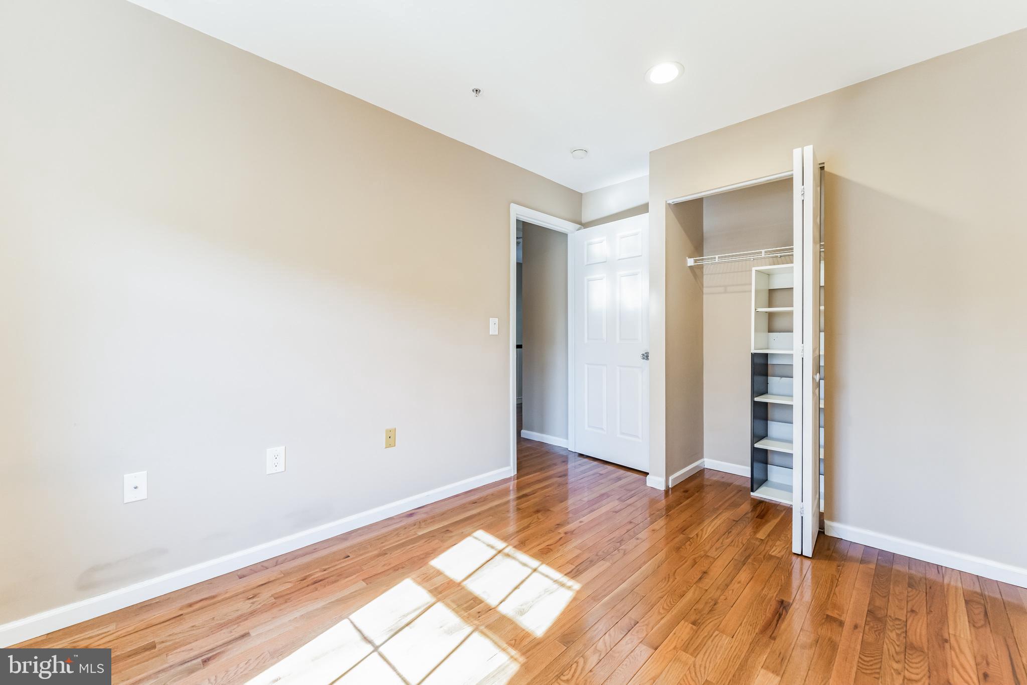 SYCAMORE MEWS - Residential Lease